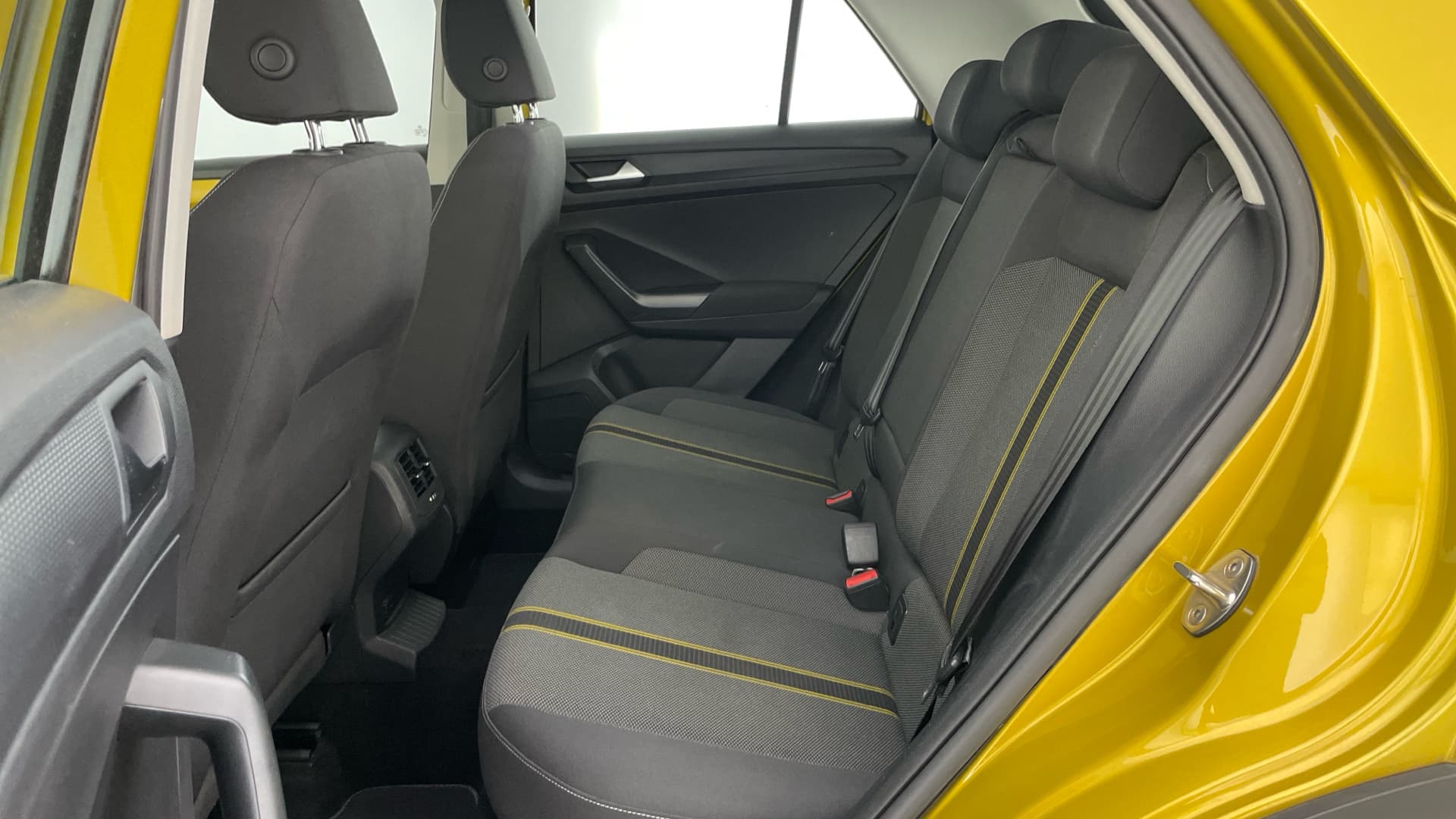 Volkswagen T-Roc - 12