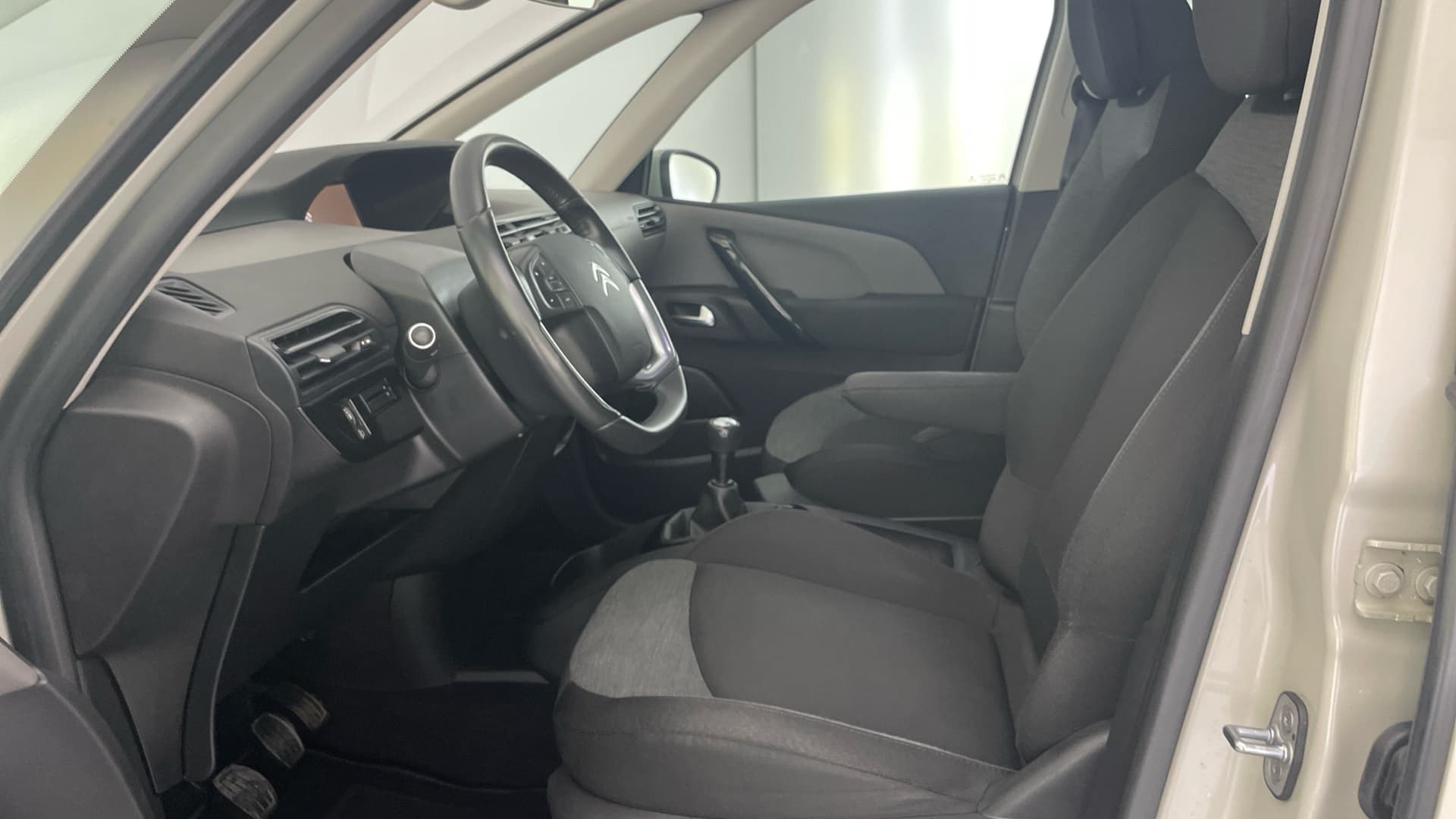 Citroën C4 Picasso - 11