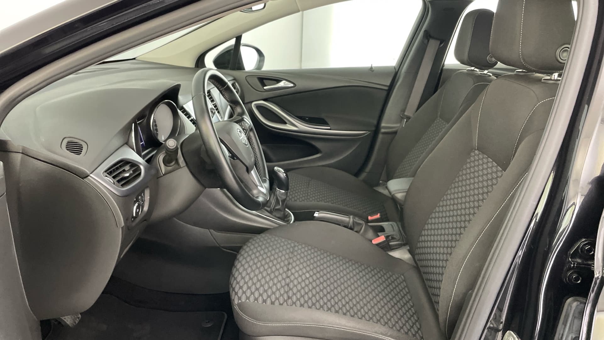 Opel Astra - 11