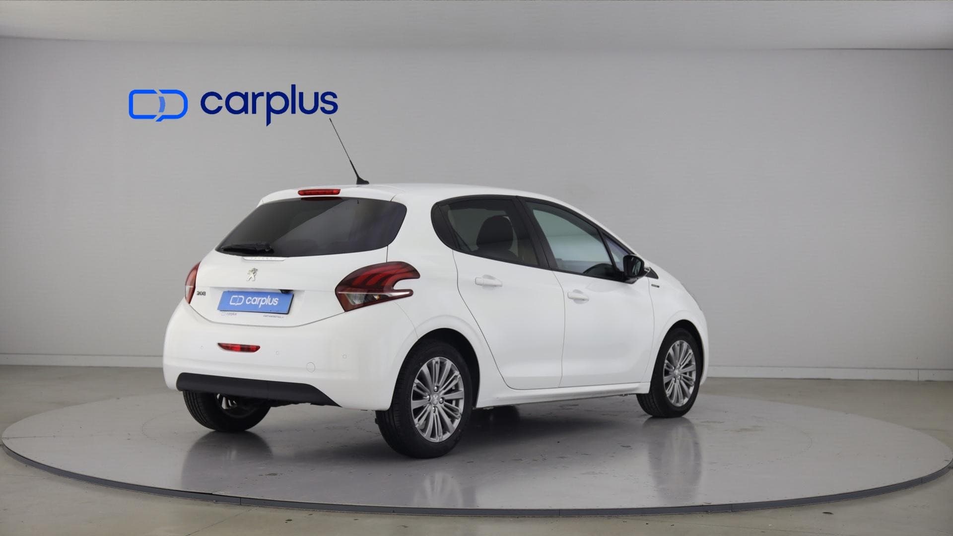 Peugeot 208 - 8