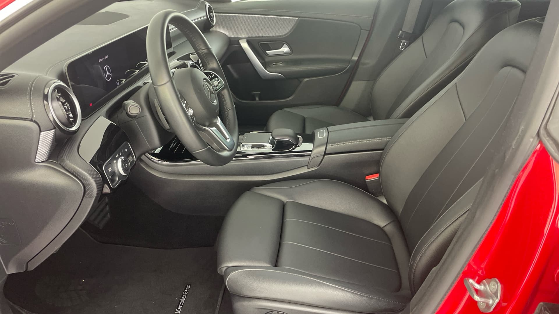 Mercedes-Benz CLA - 11