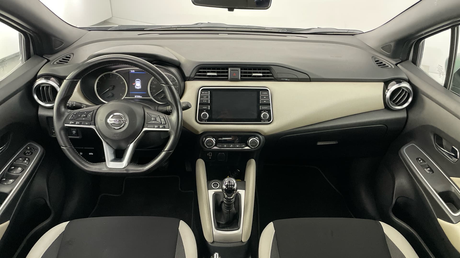 Nissan Micra - 10