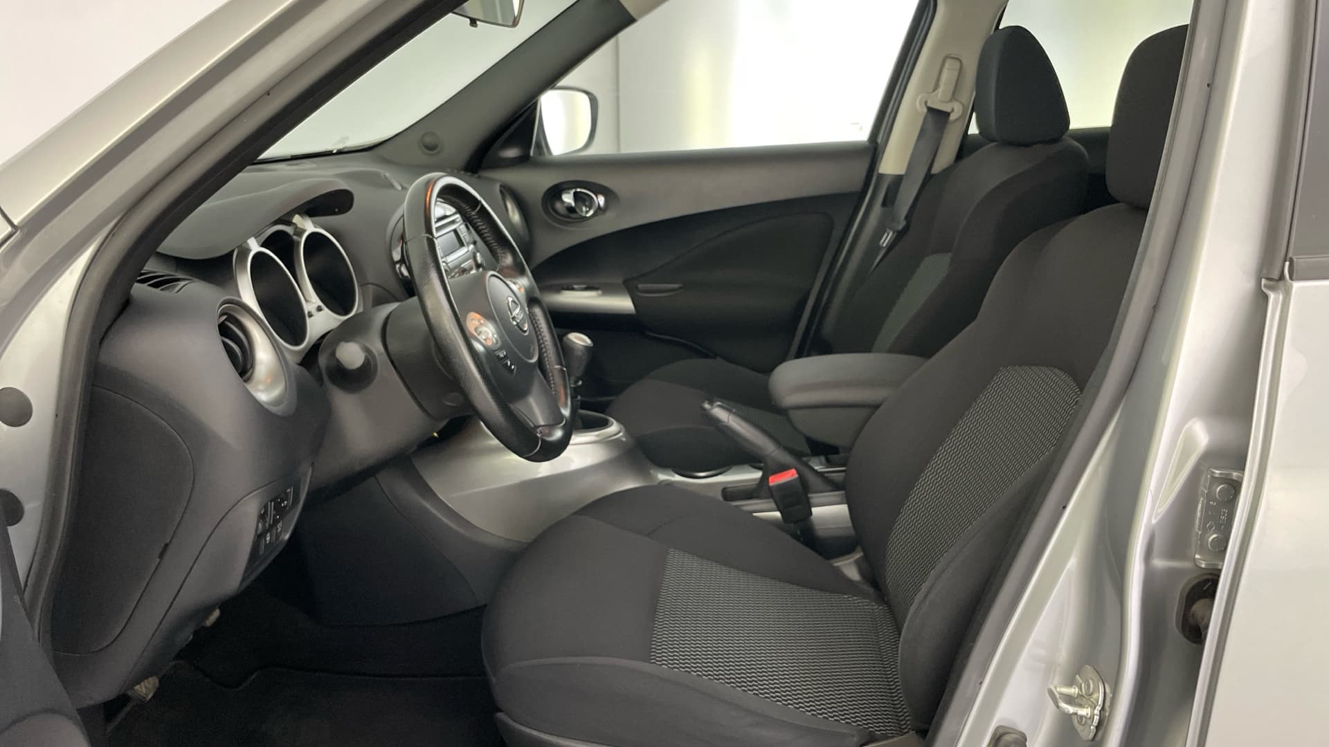 Nissan JUKE - 11
