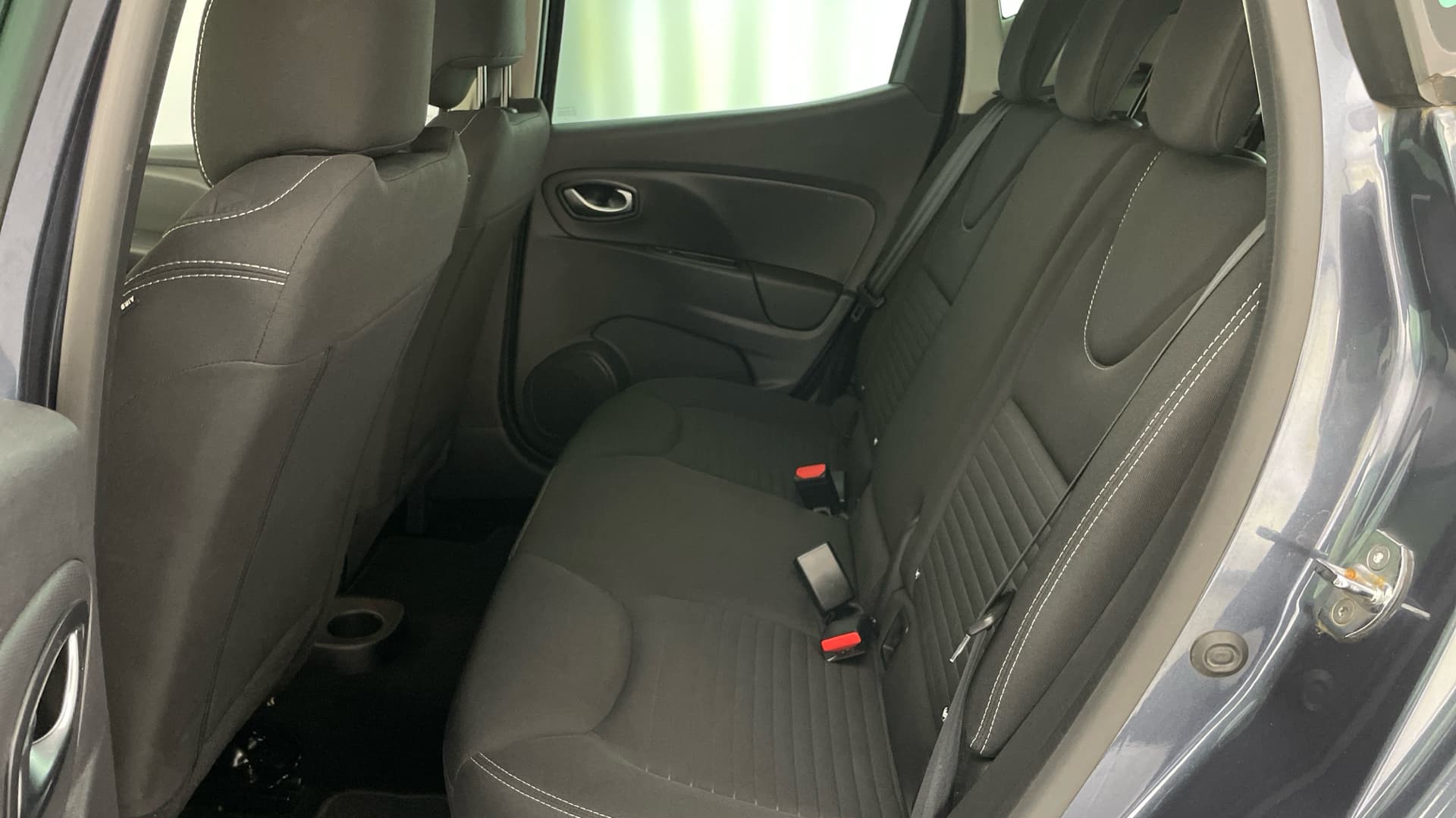 Renault Clio - 12