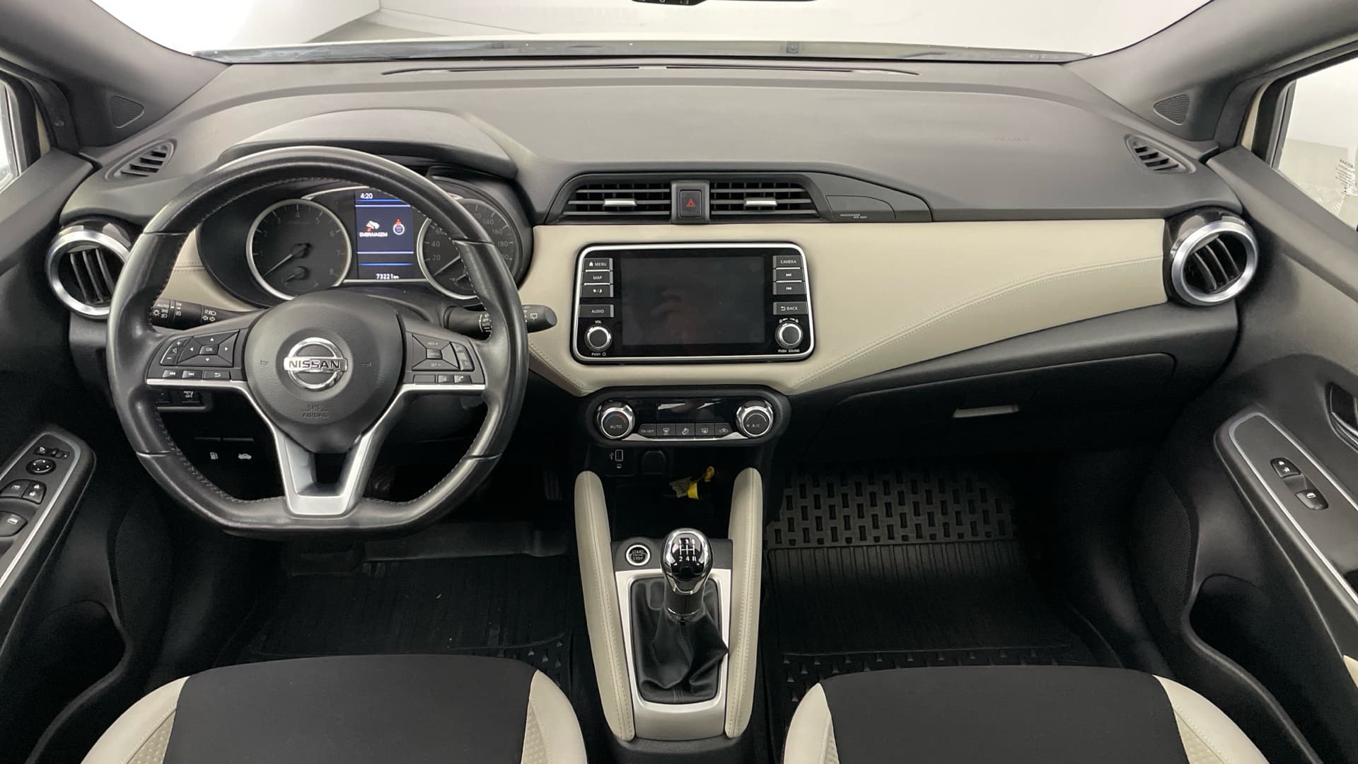 Nissan Micra - 10