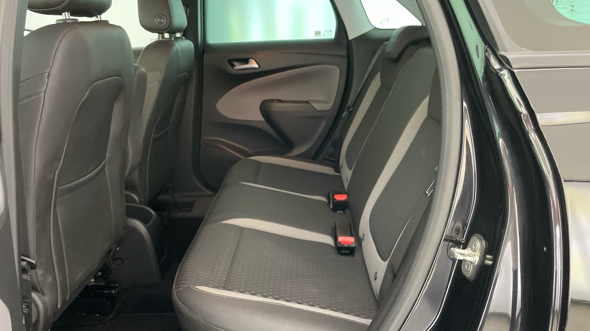 Opel Crossland X - 12