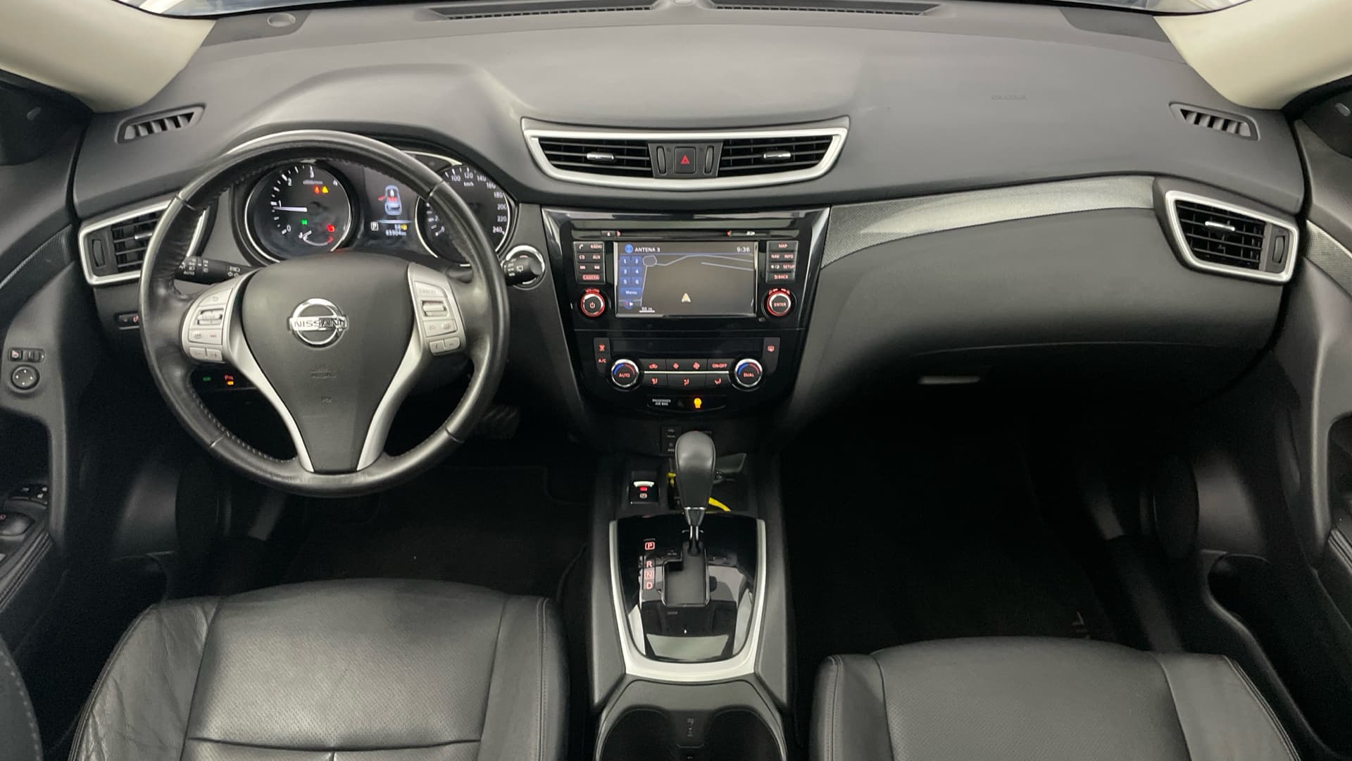Nissan X-Trail - 10