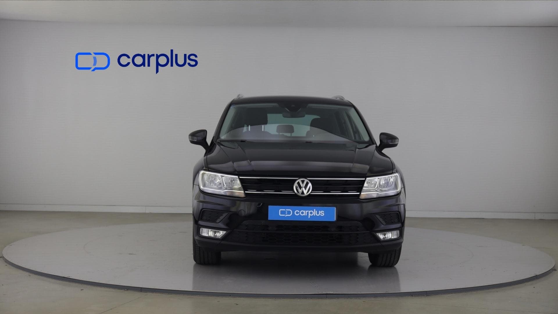 Volkswagen Tiguan - 5
