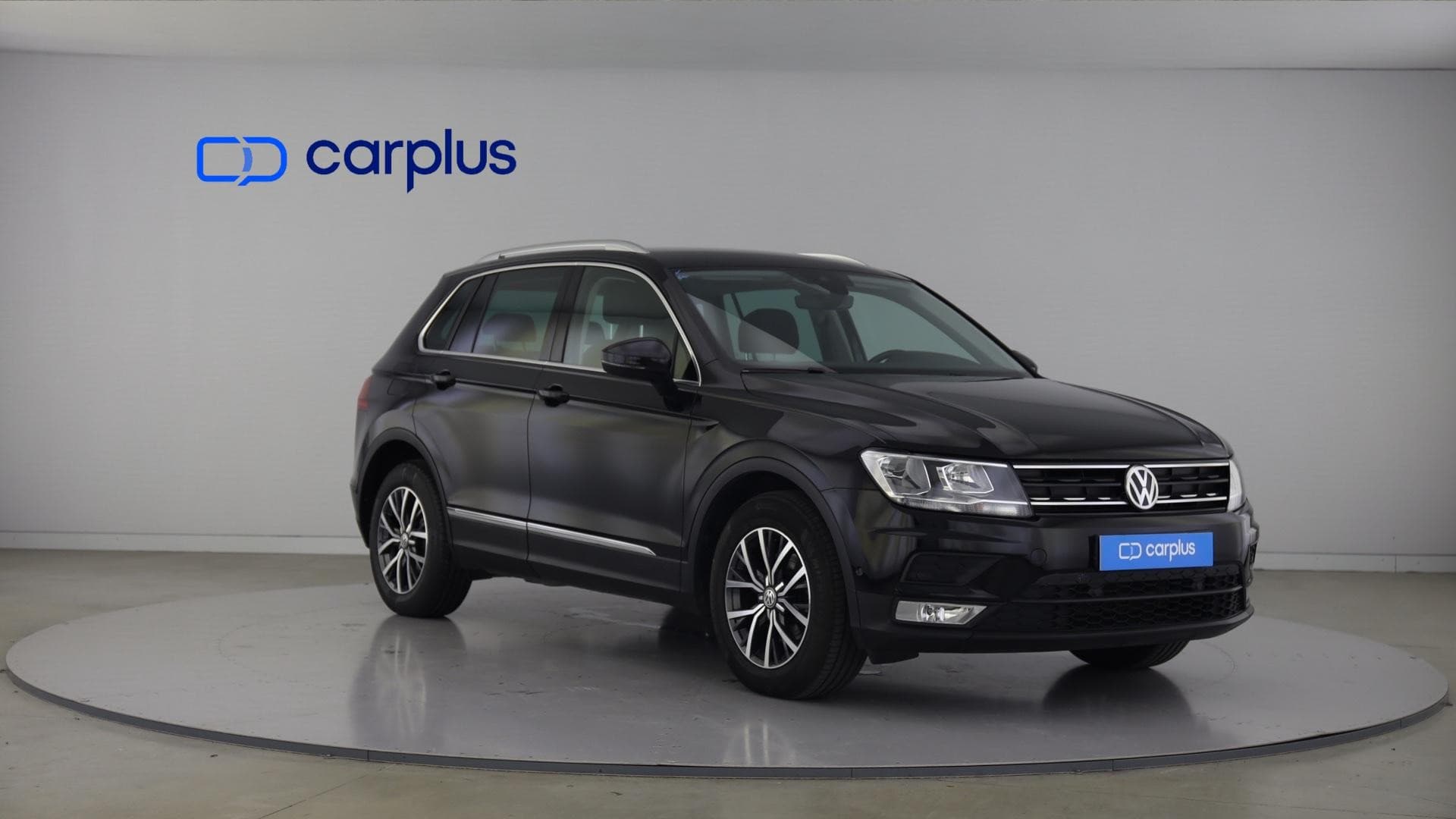 Volkswagen Tiguan - 6