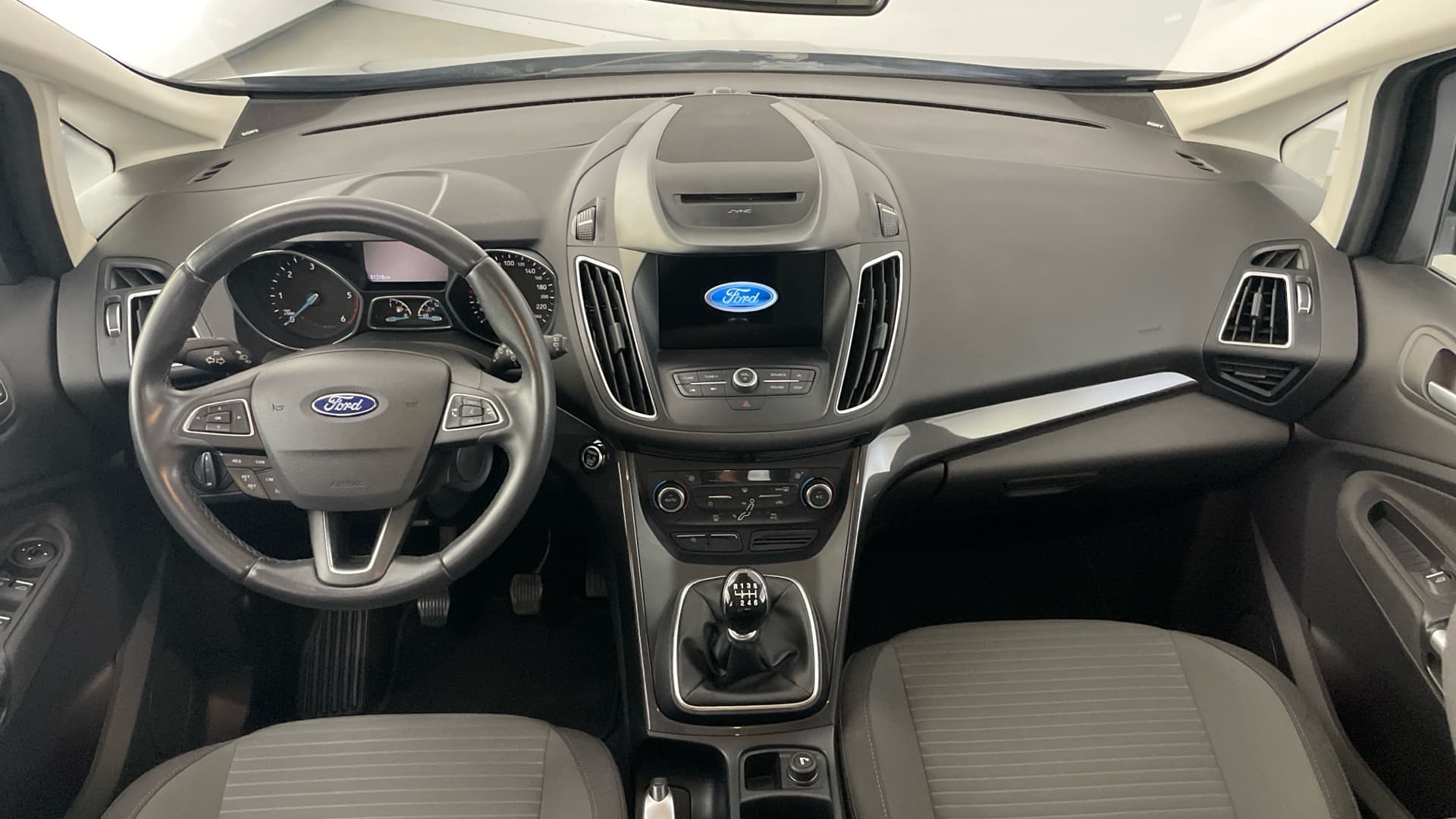 Ford C-Max - 10