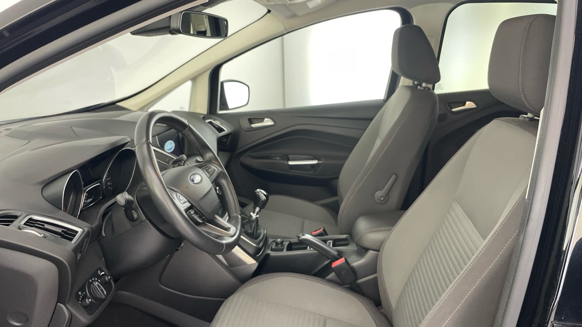 Ford C-Max - 11