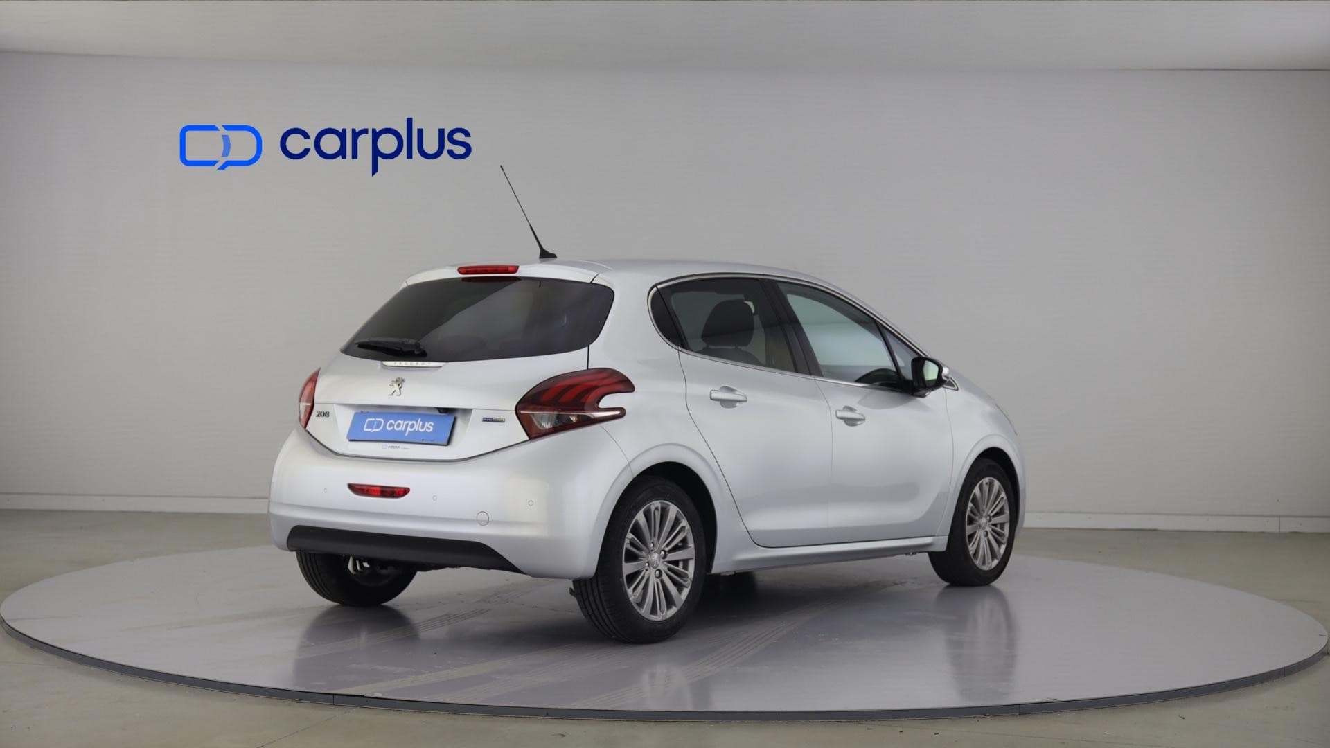Peugeot 208 - 8