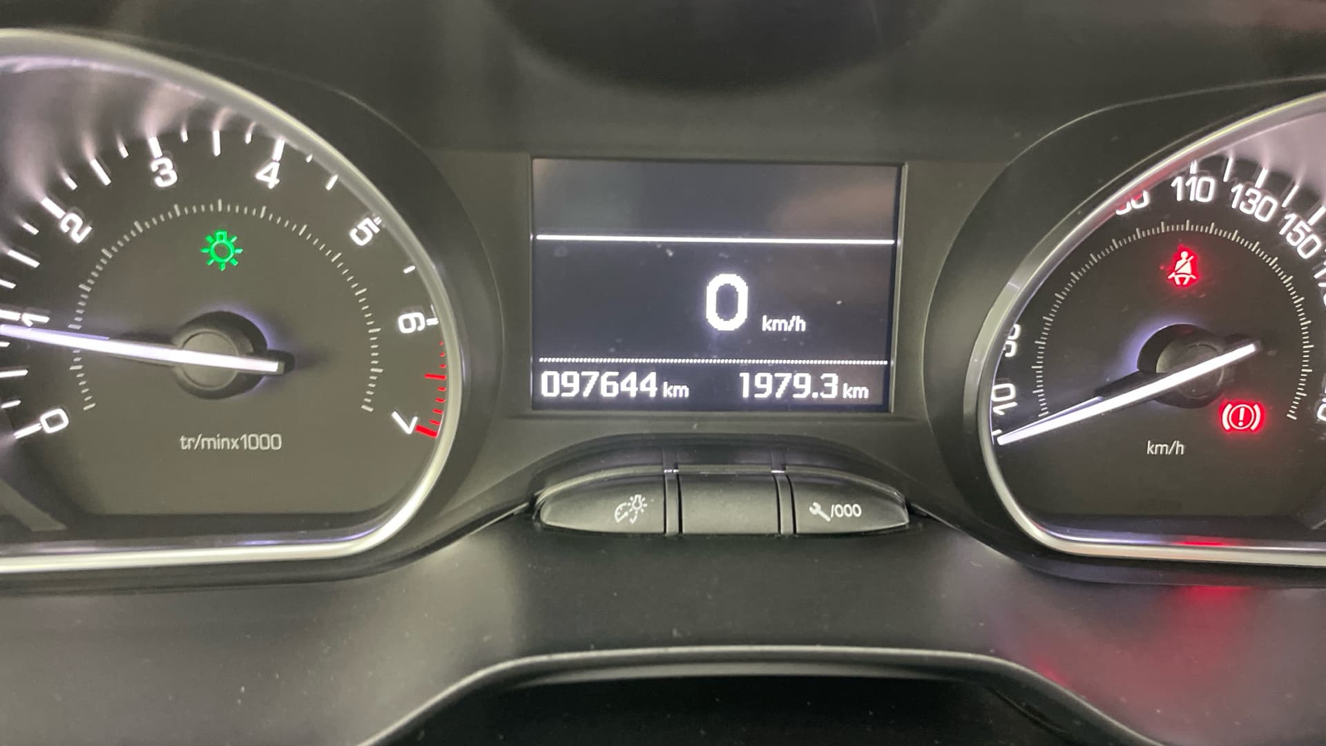 Peugeot 208 - 9