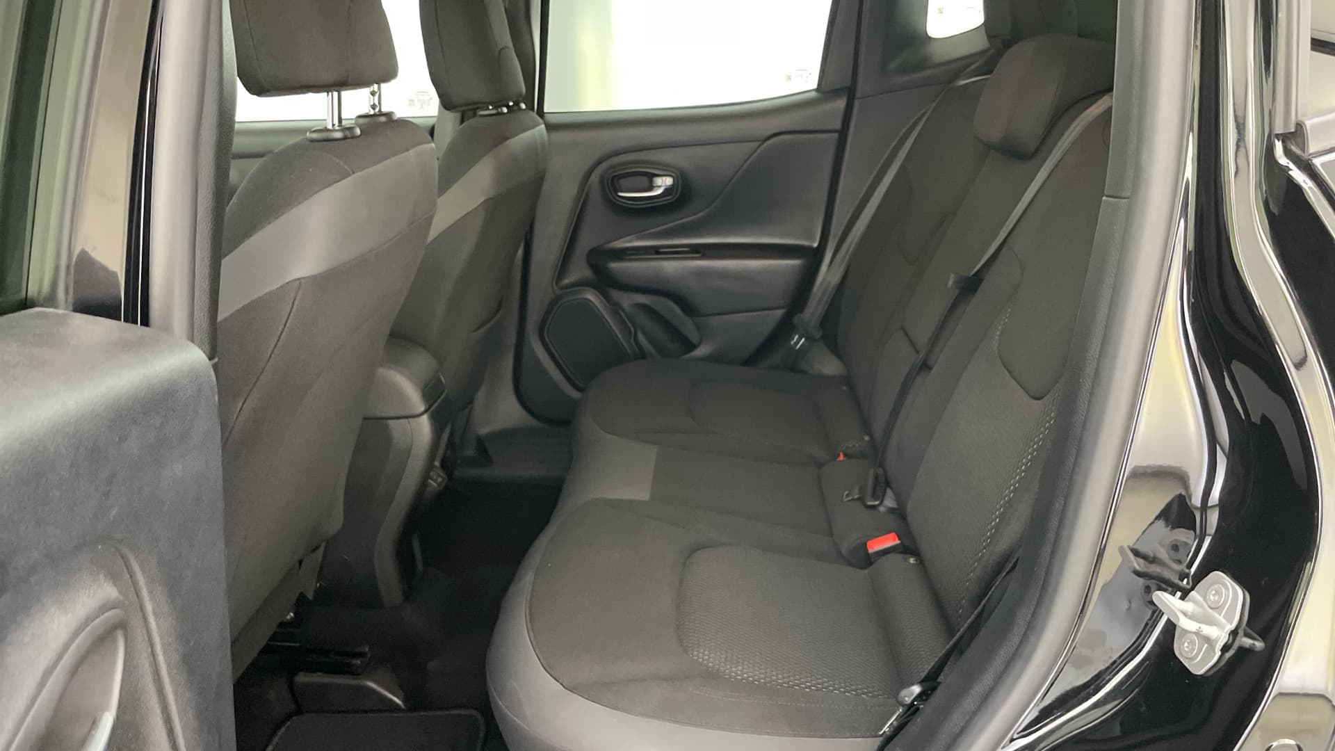 Jeep Renegade - 12