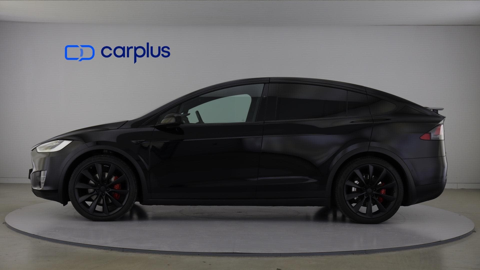 Tesla Model X - 4