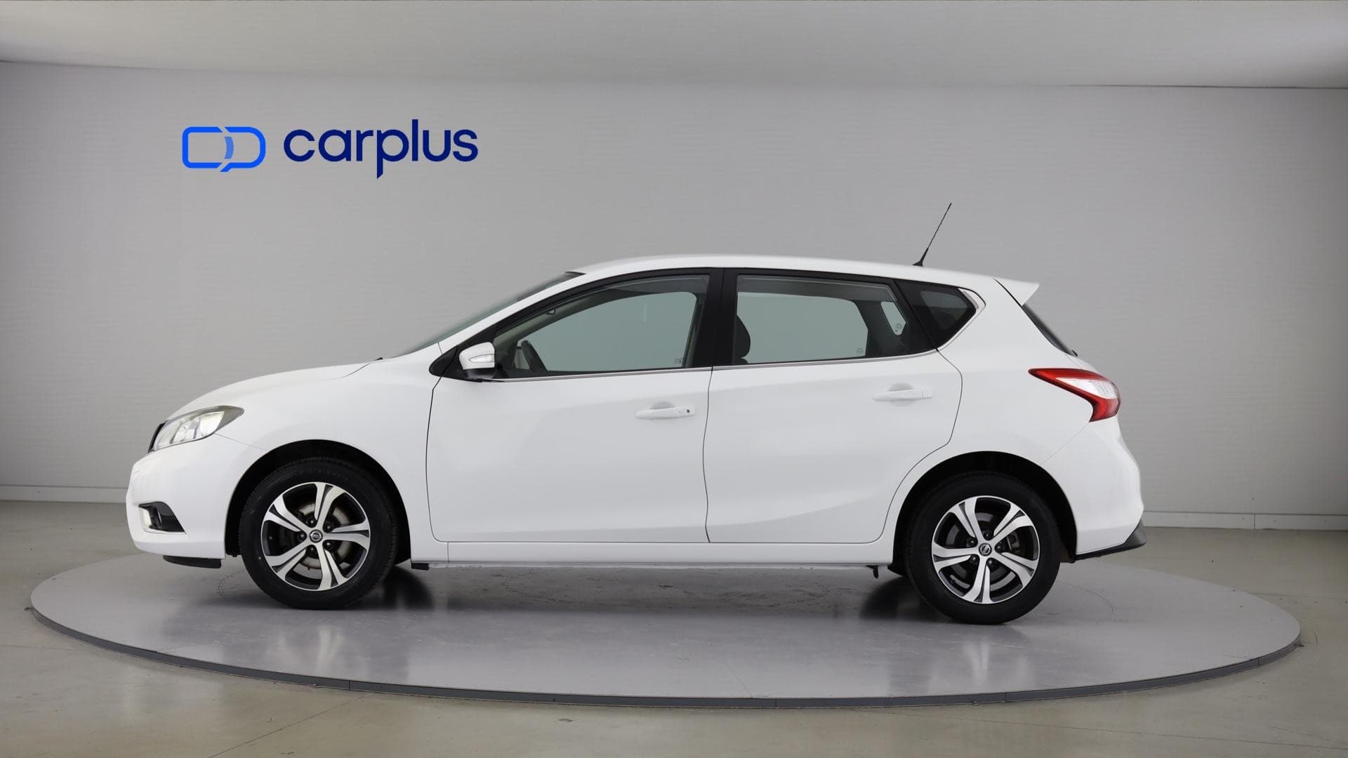 Nissan PULSAR - 4