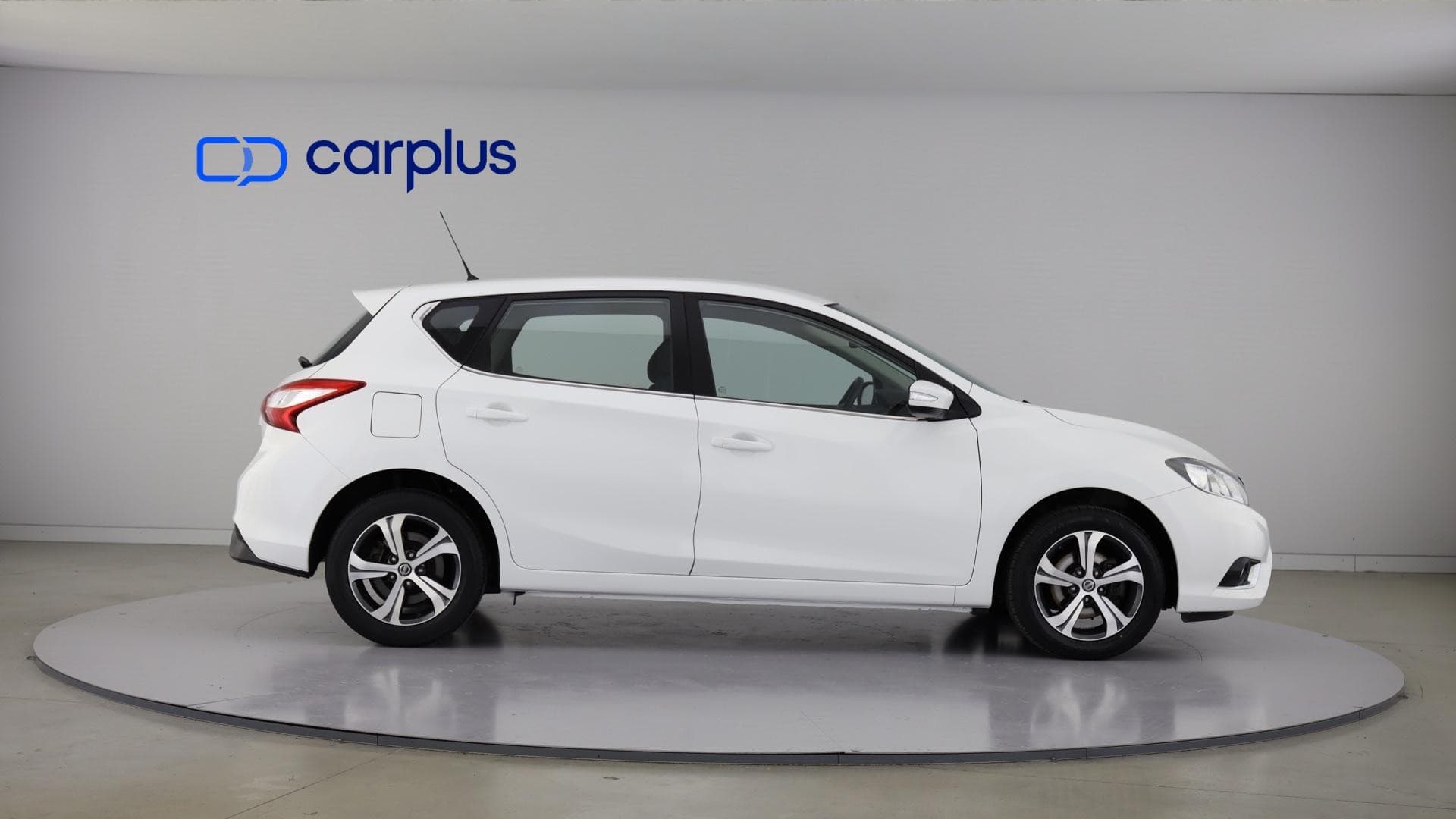 Nissan PULSAR - 7