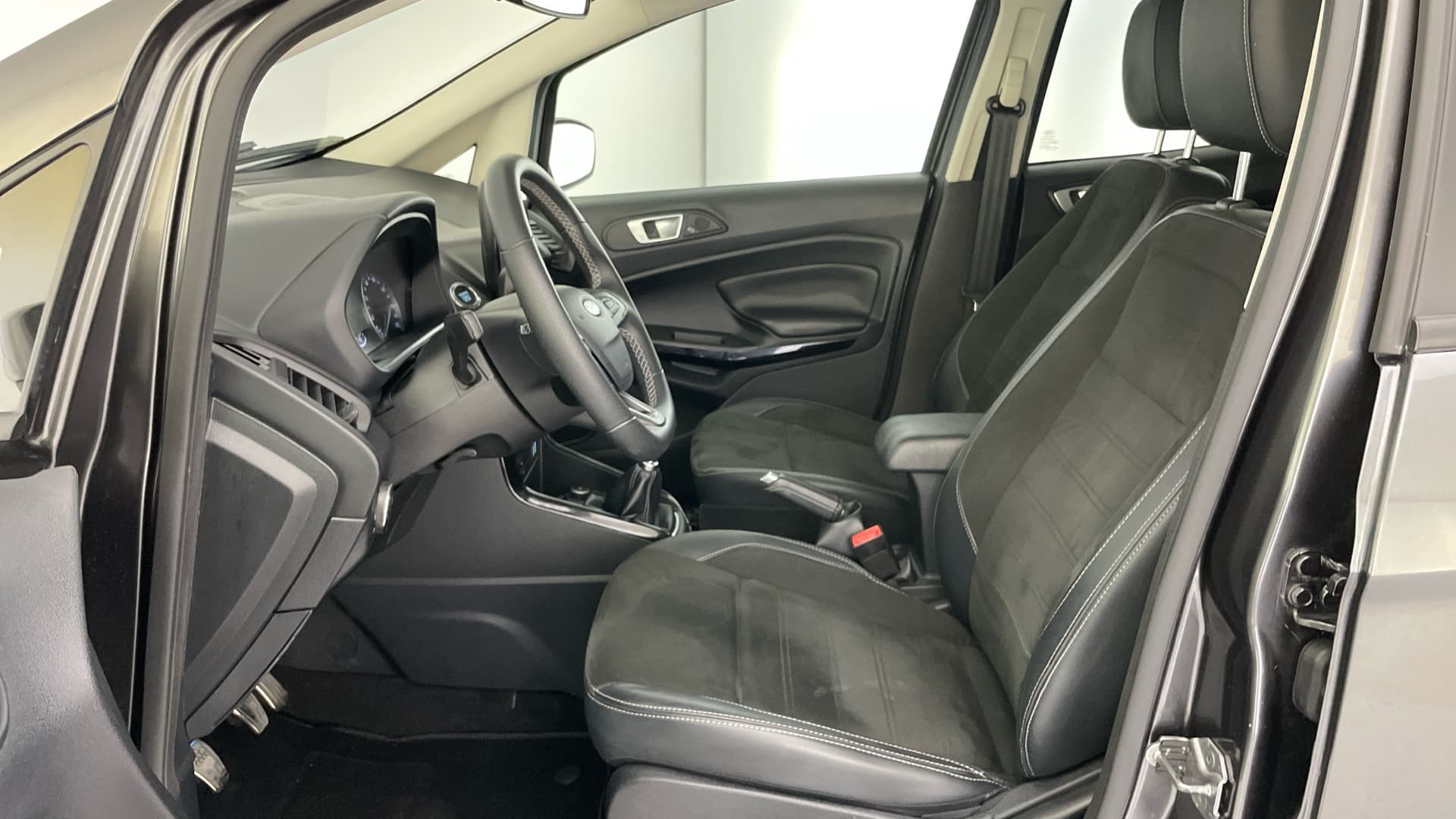 Ford EcoSport - 11