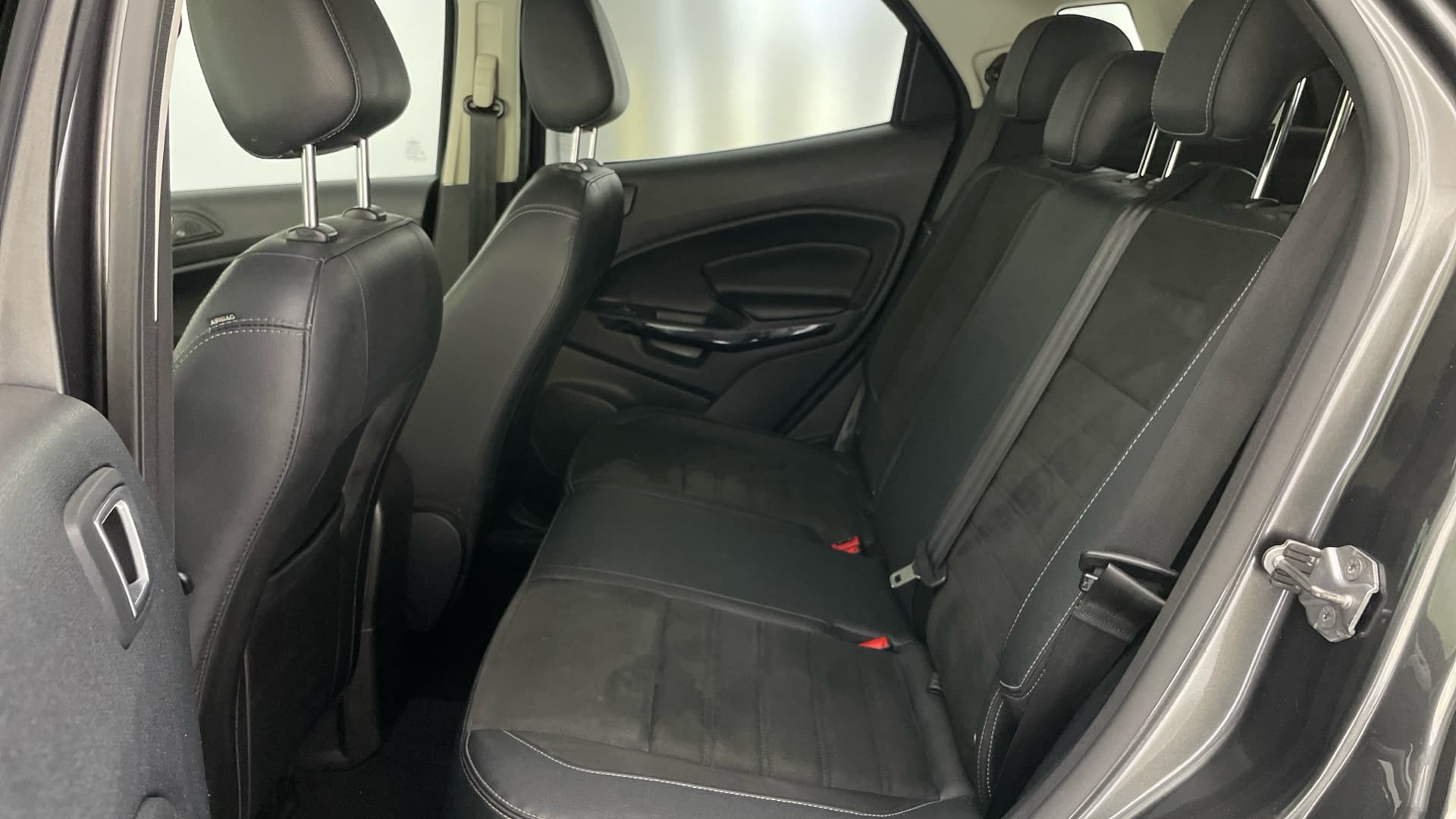 Ford EcoSport - 12