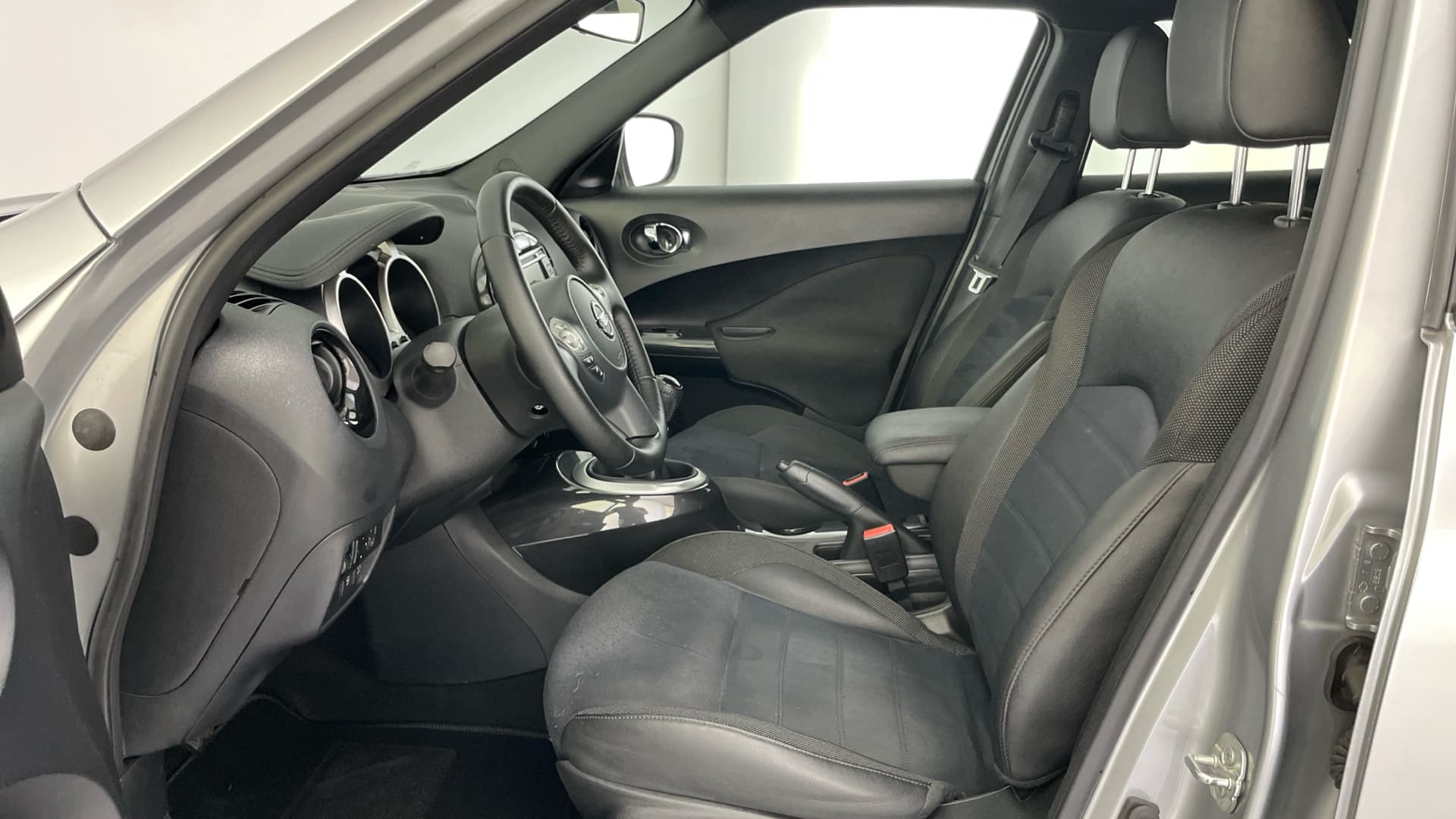 Nissan JUKE - 11