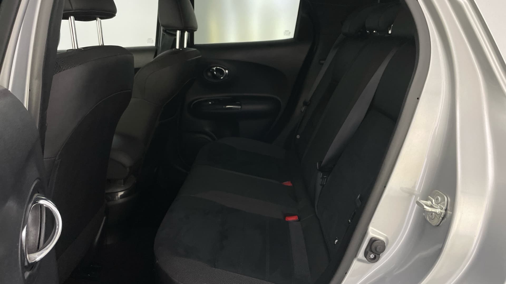 Nissan JUKE - 12