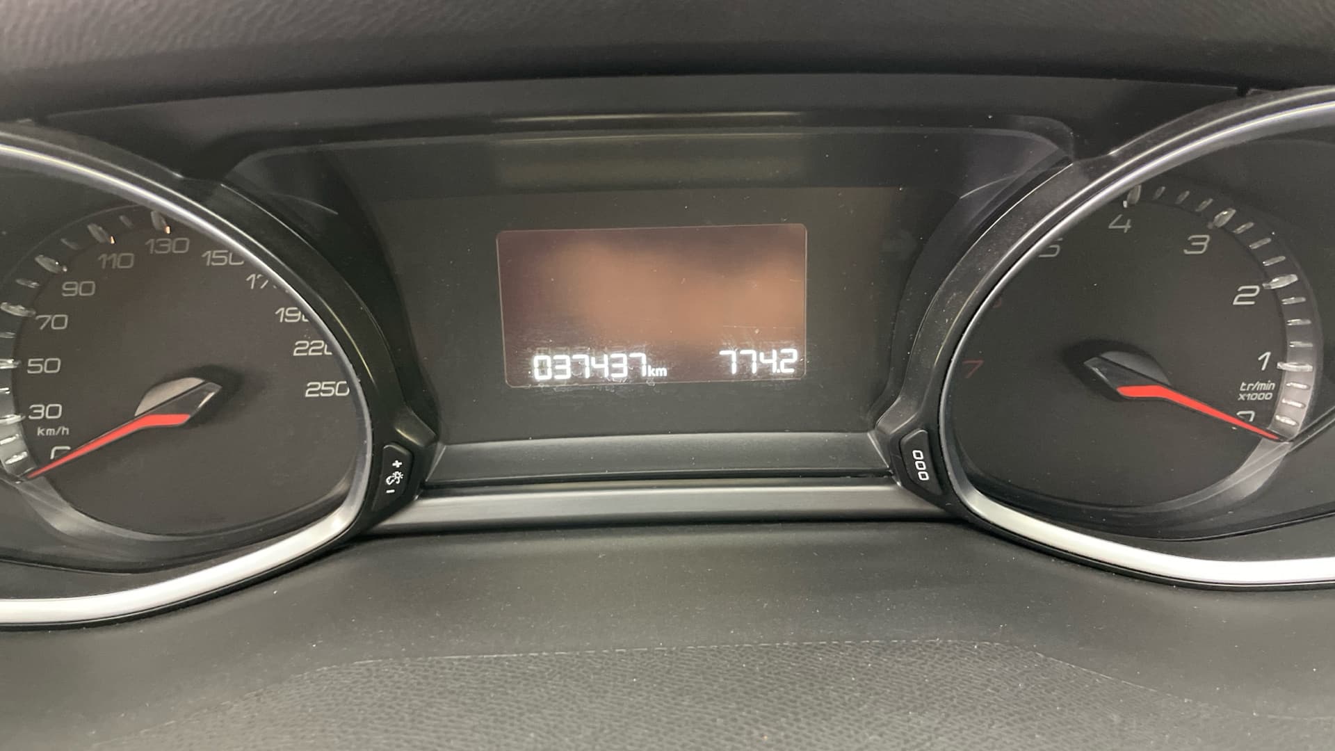 Peugeot 308 SW - 9