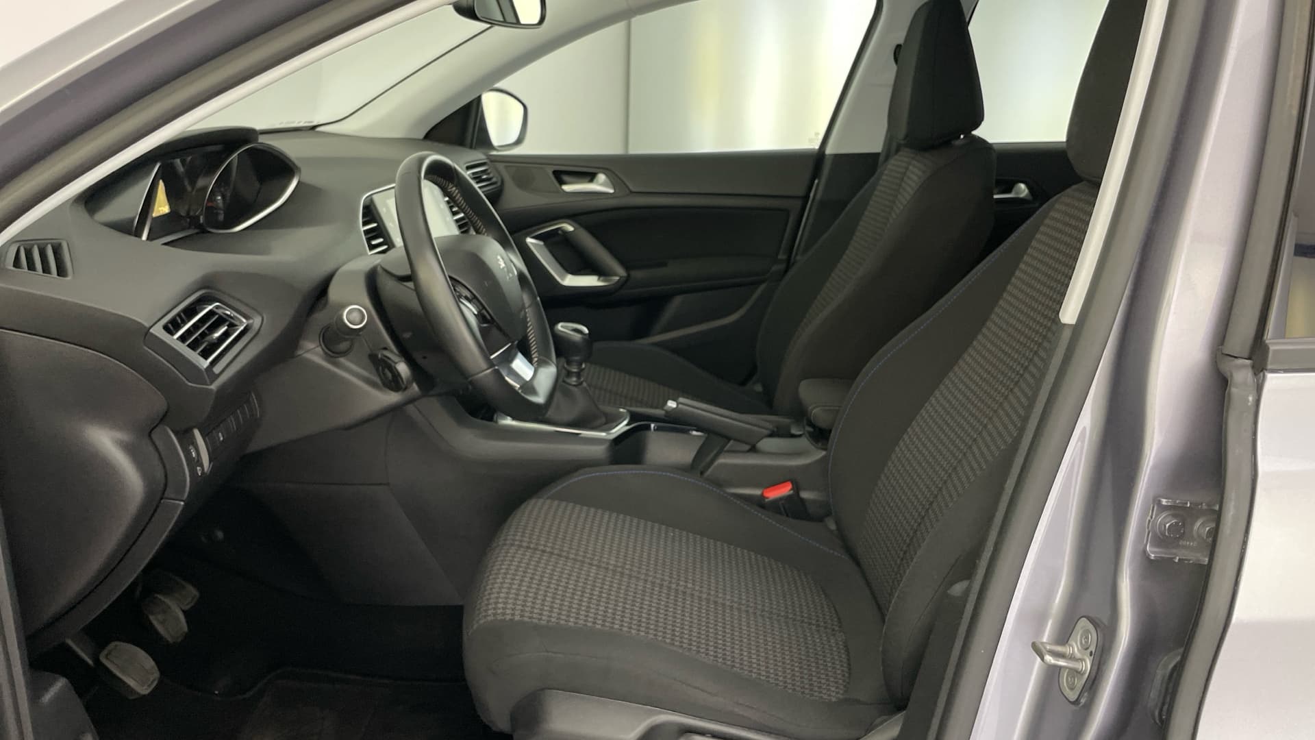 Peugeot 308 SW - 11