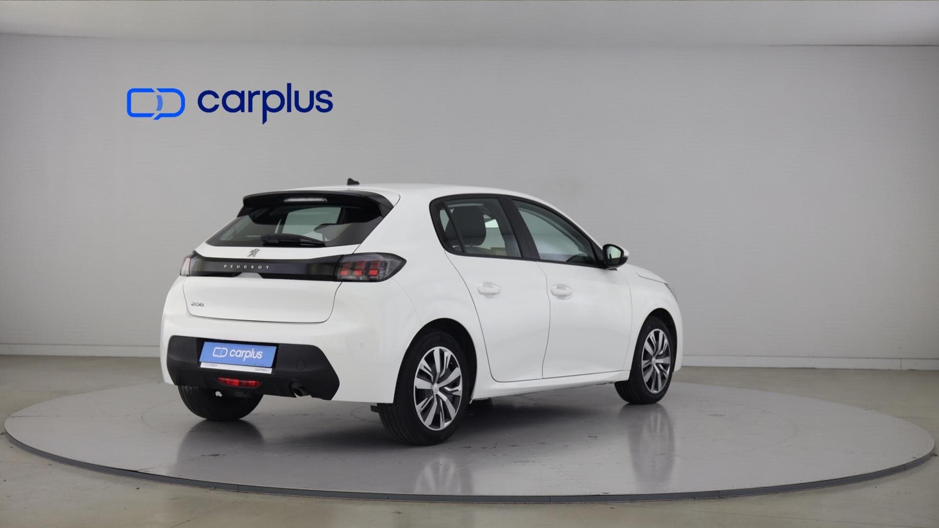 Peugeot 208 - 8