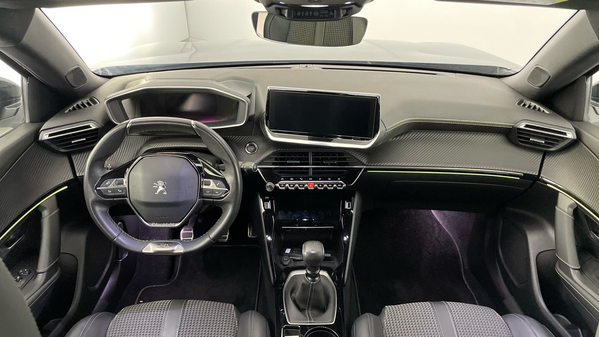 Peugeot 2008 - 10