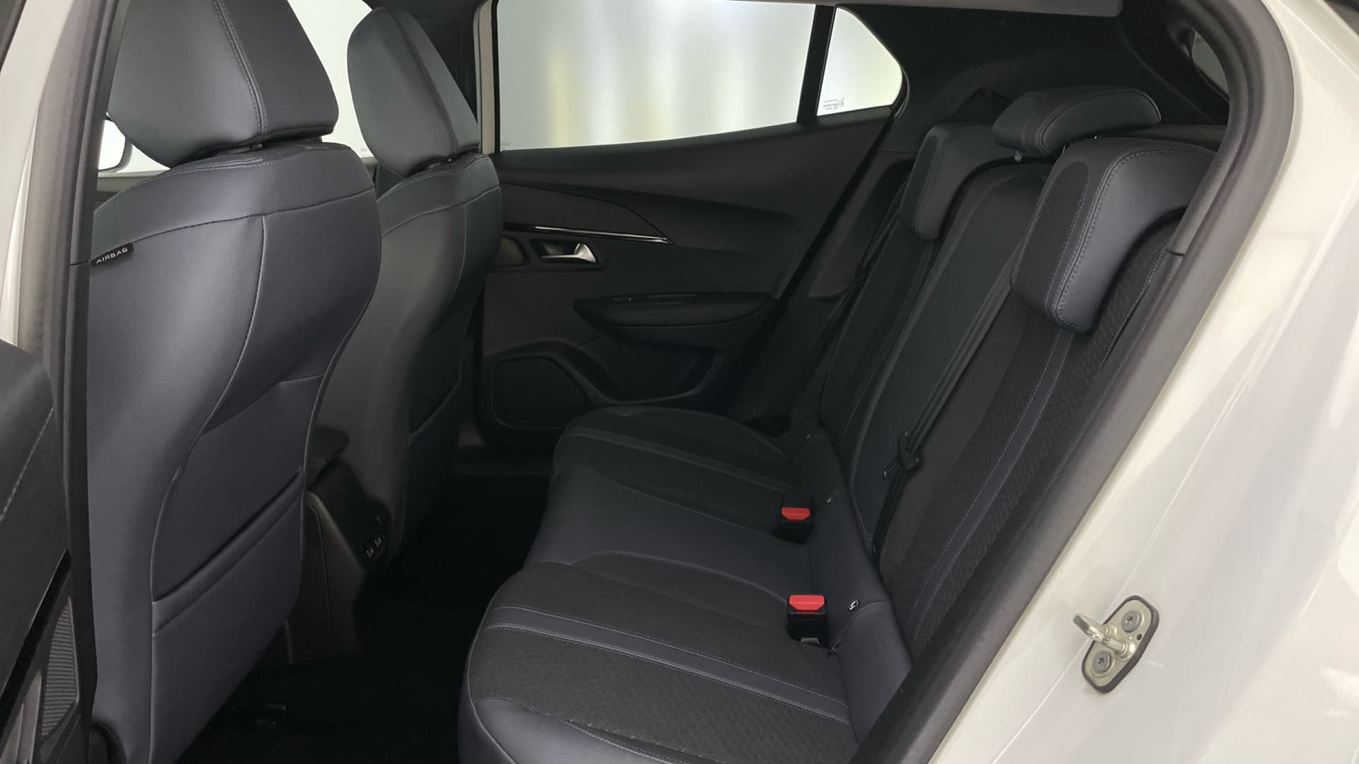Peugeot 2008 - 12