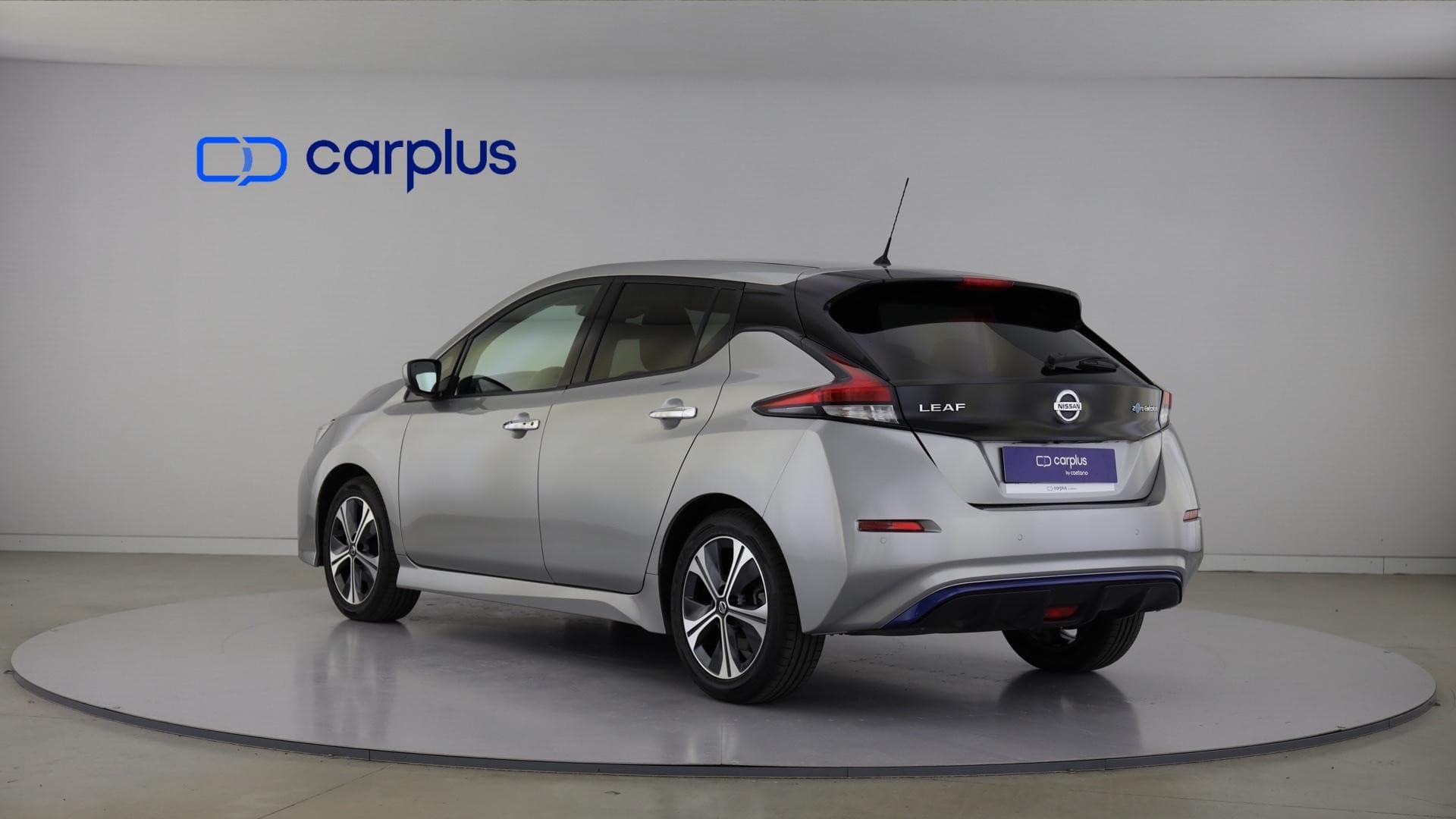 Nissan LEAF - 3