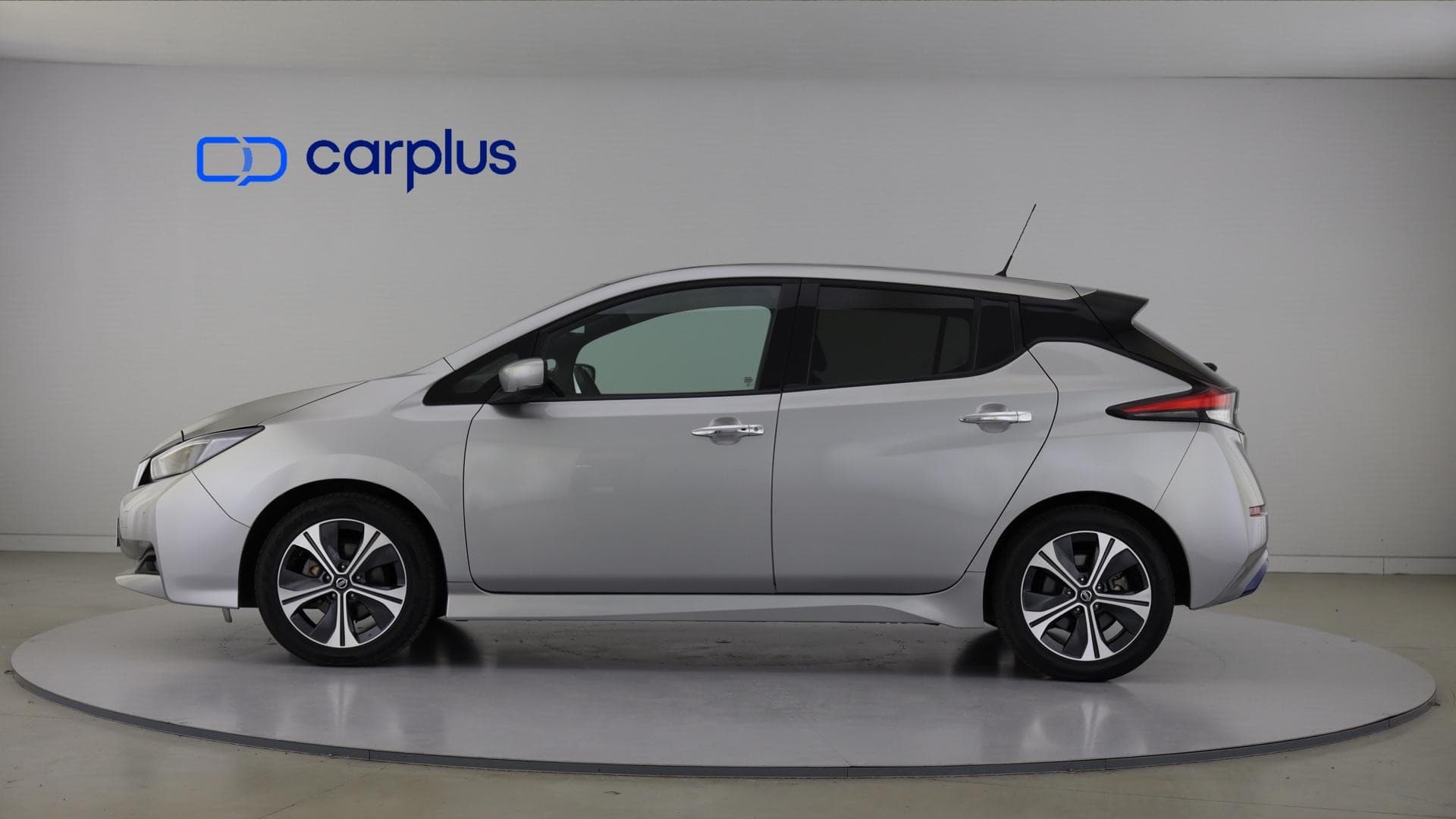 Nissan LEAF - 4