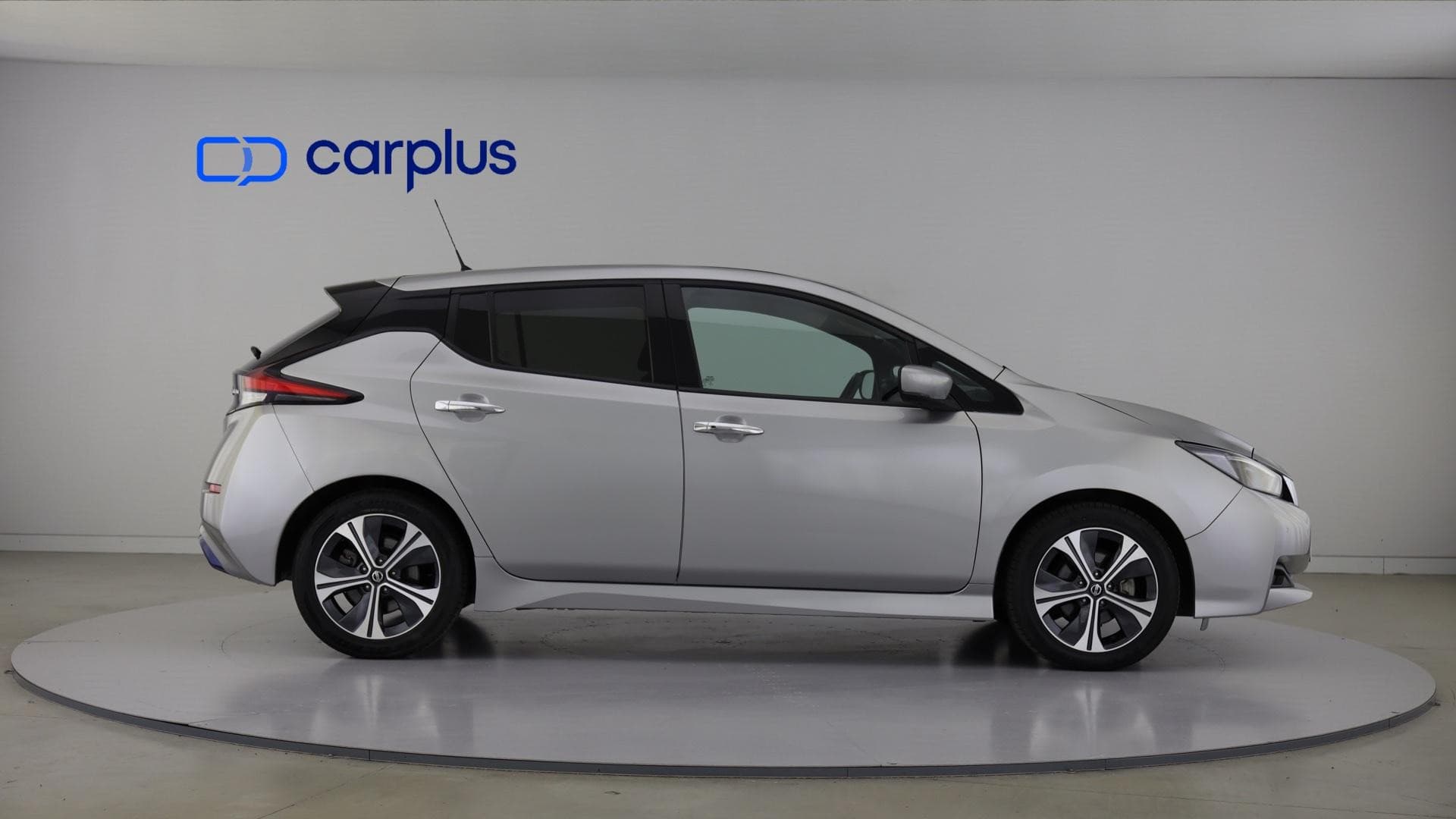 Nissan LEAF - 7