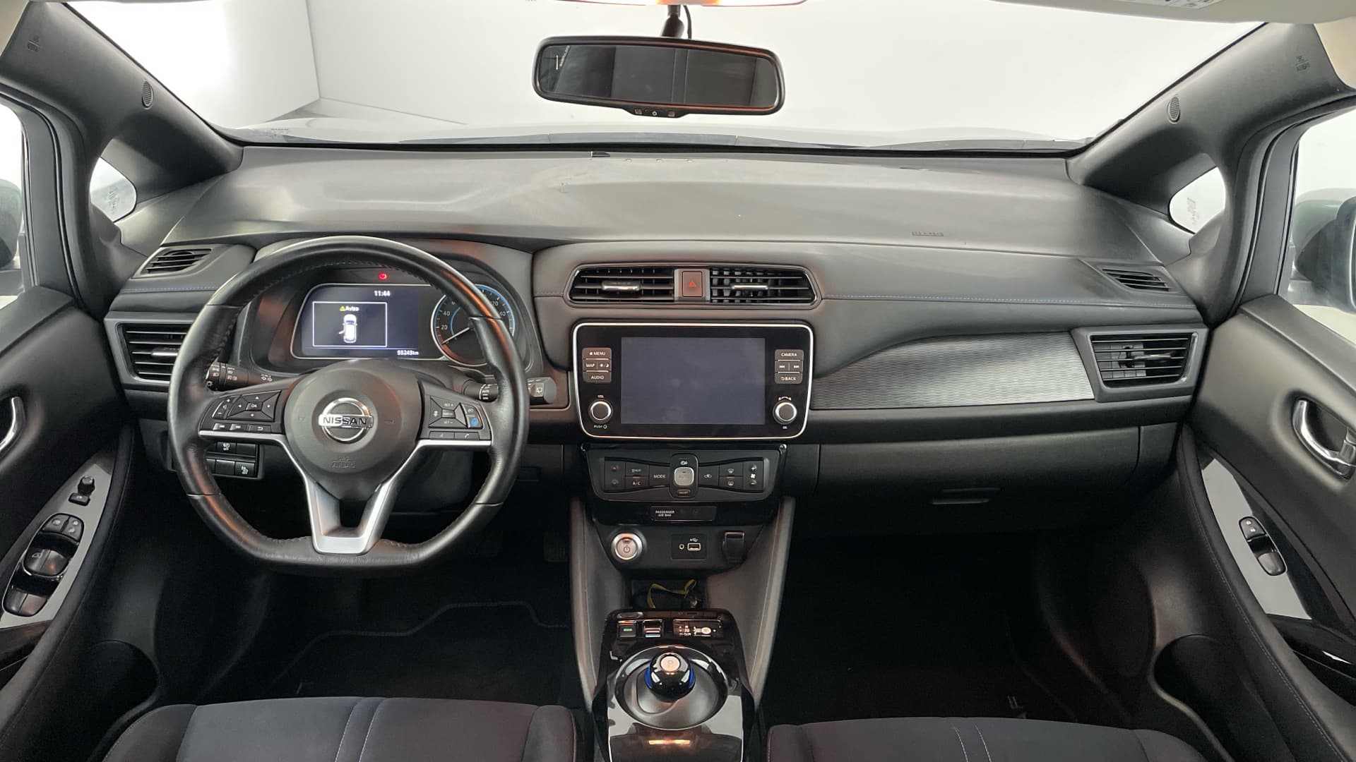 Nissan LEAF - 10