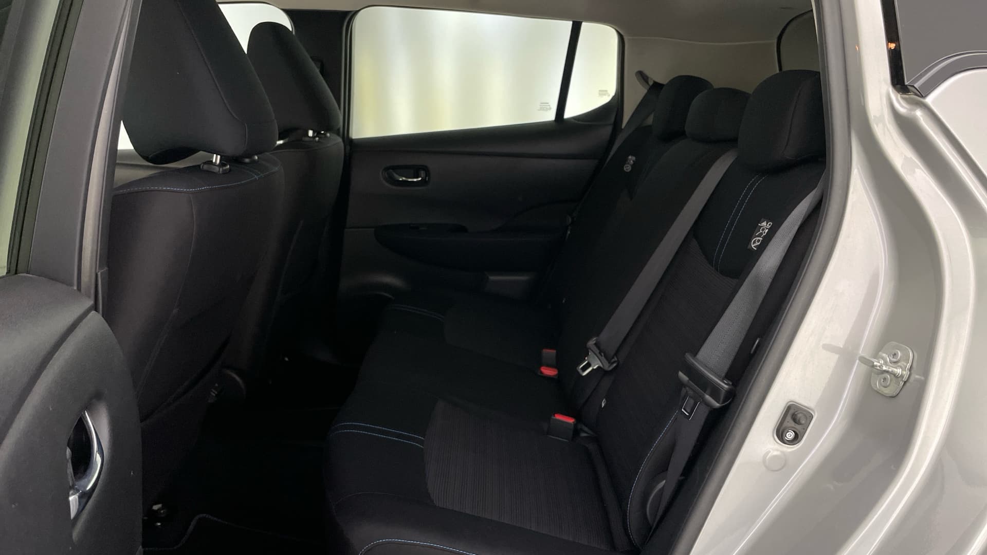 Nissan LEAF - 12