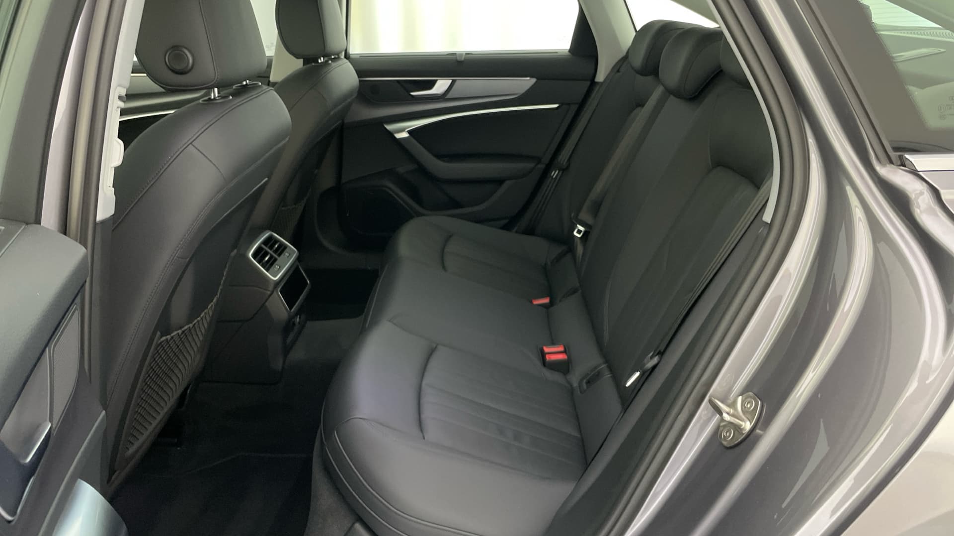 Audi A6 - 12