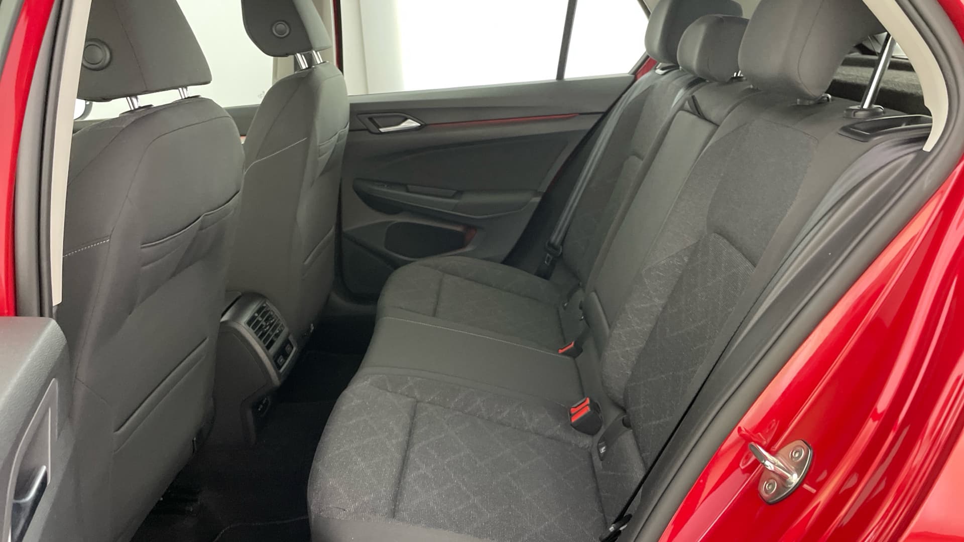 Volkswagen Golf - 12