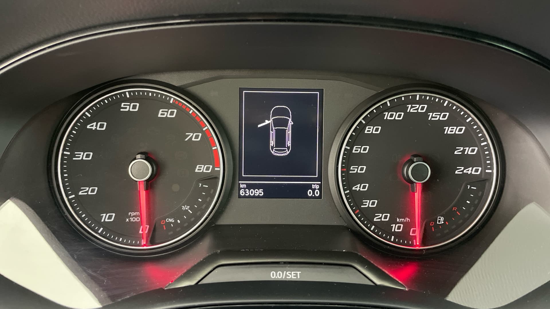 SEAT Arona - 9