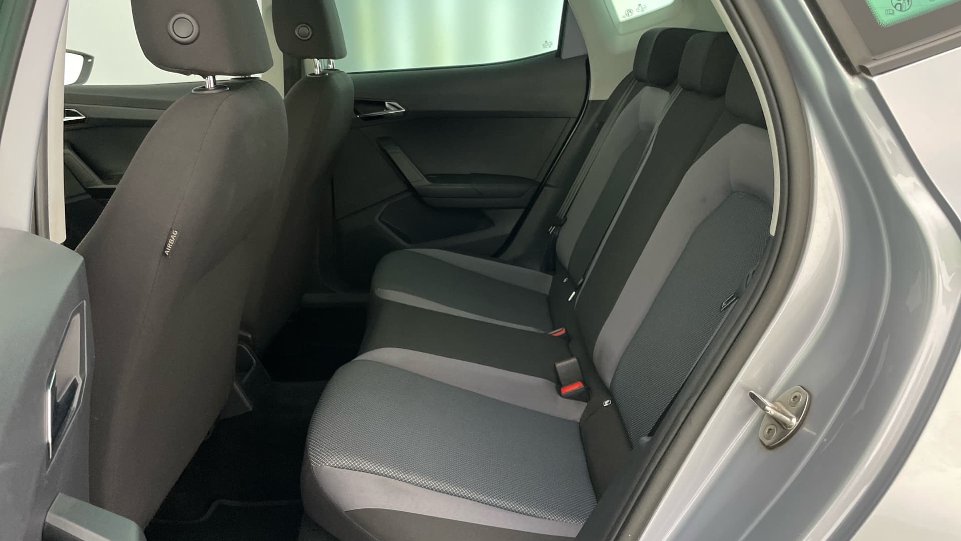 SEAT Arona - 12