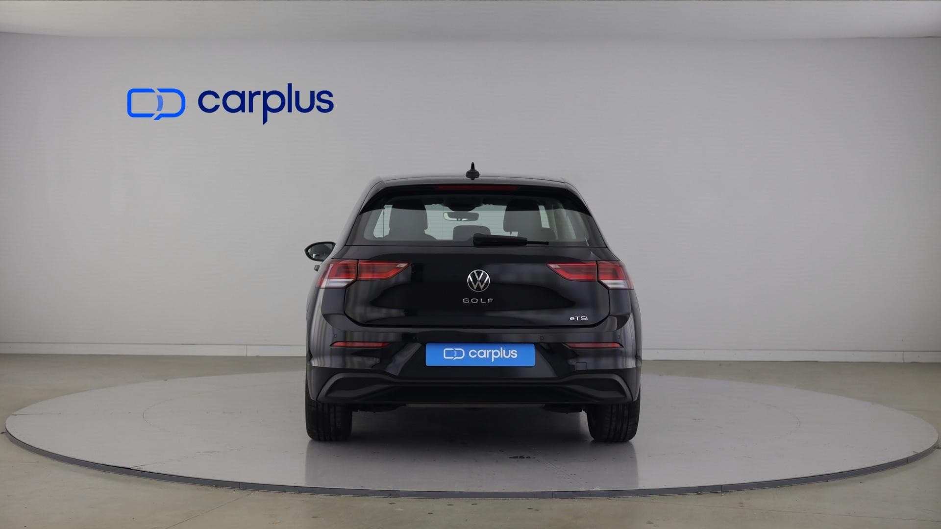 Volkswagen Golf - 2