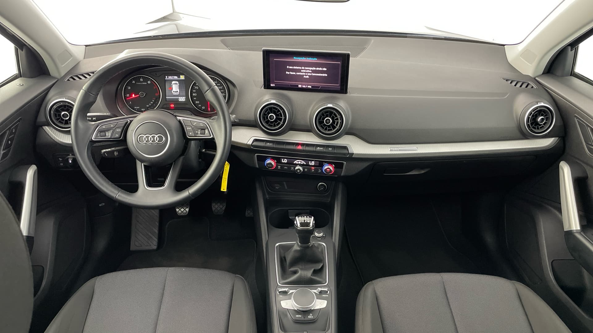 Audi Q2 - 10