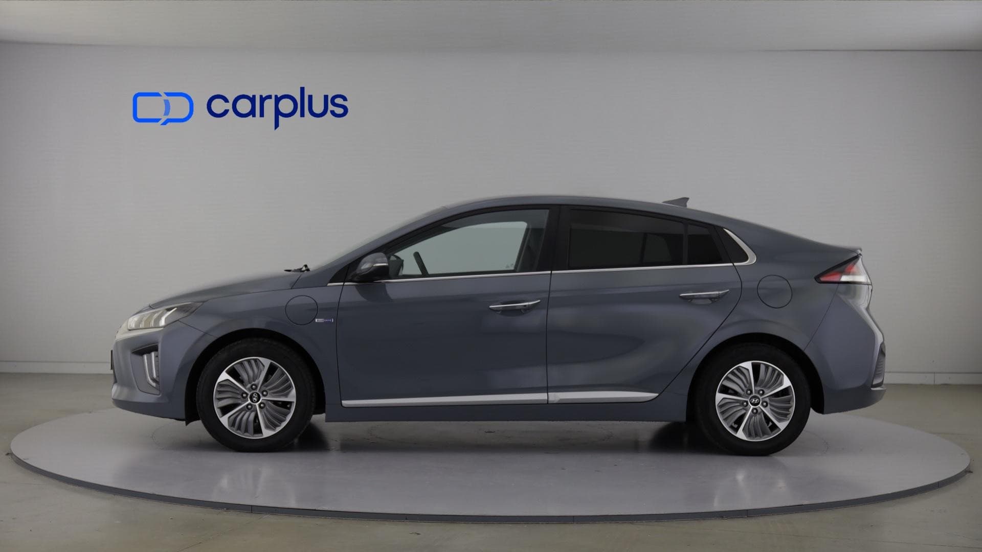 Hyundai IONIQ - 4