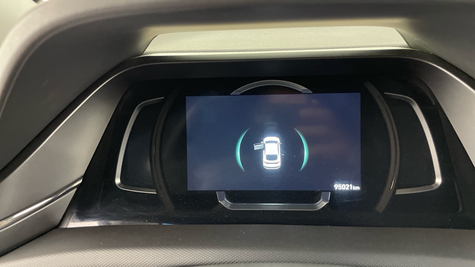 Hyundai IONIQ - 9