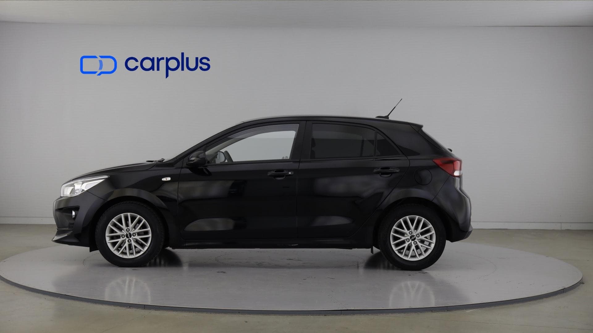 Kia Rio - 4