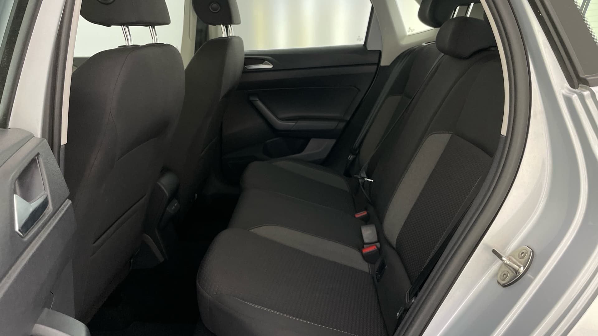 Volkswagen Polo - 12