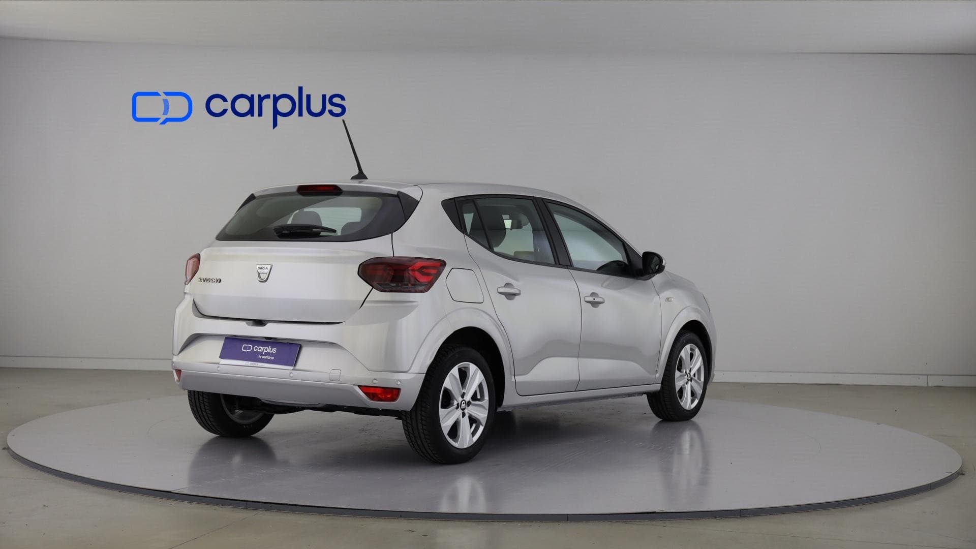 Dacia Sandero - 8