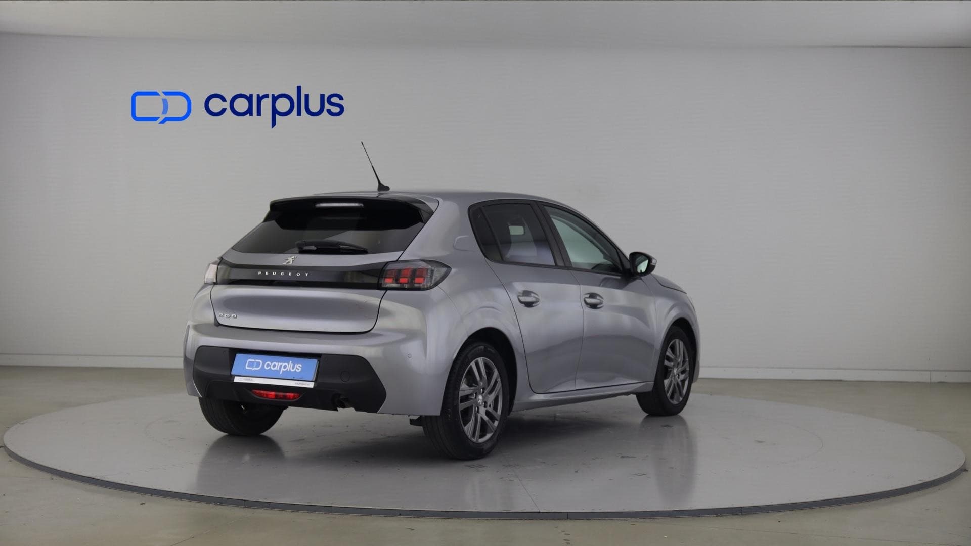 Peugeot 208 - 8