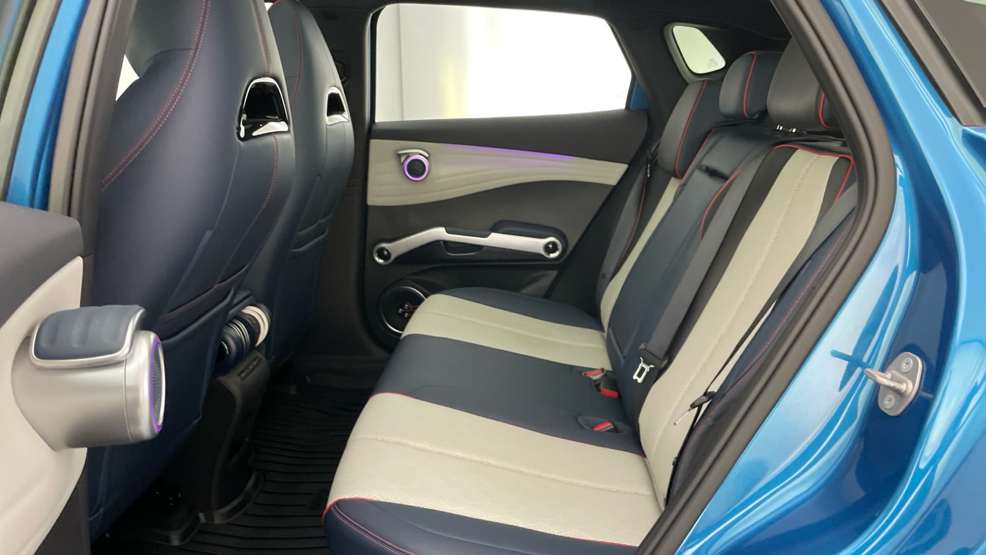 BYD ATTO 3 - 12