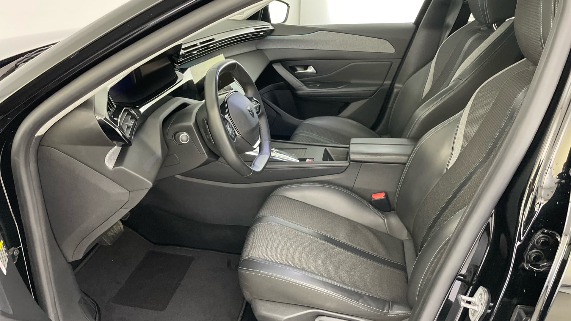 Peugeot 308 SW - 11
