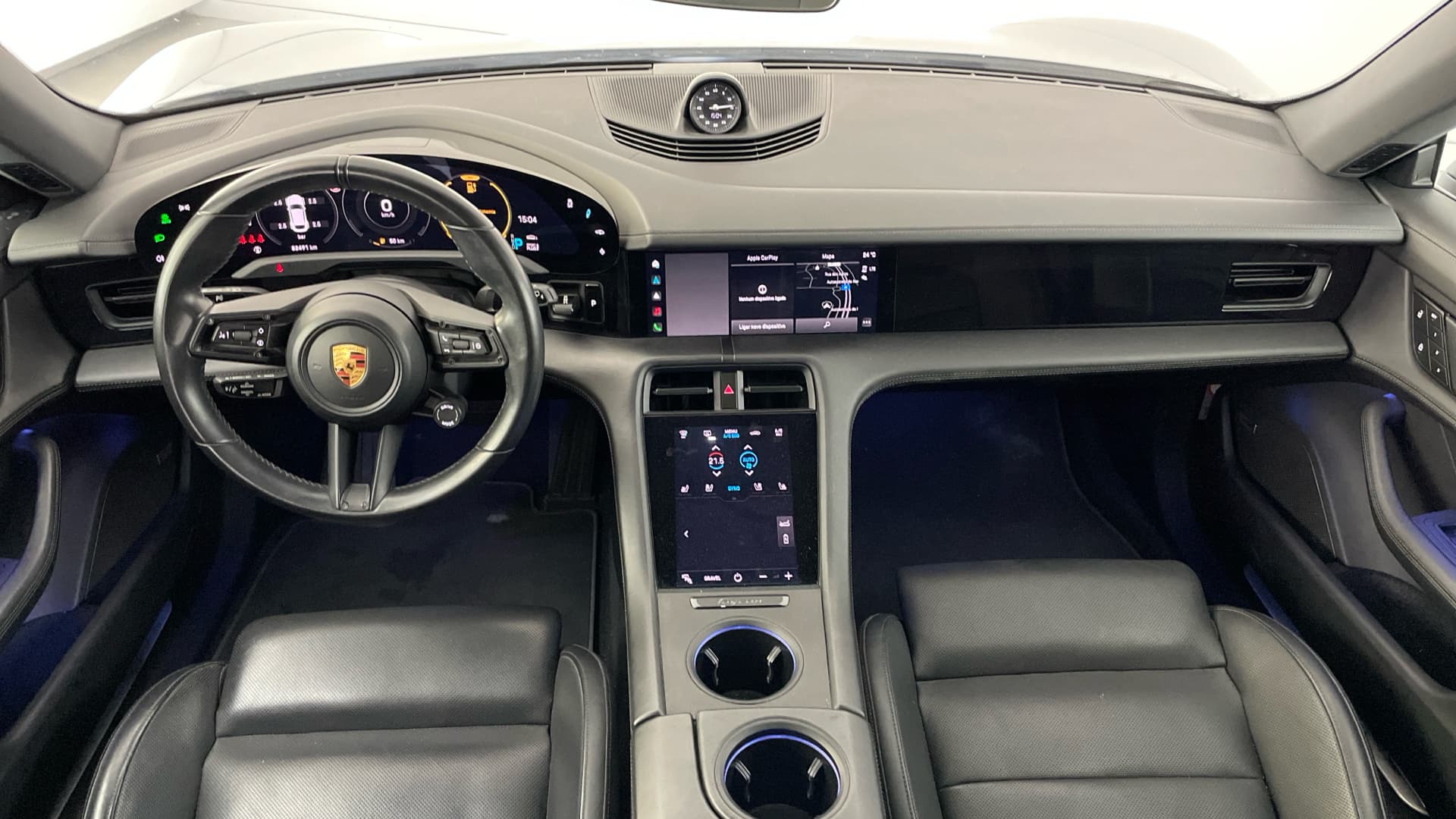 Porsche Taycan - 10